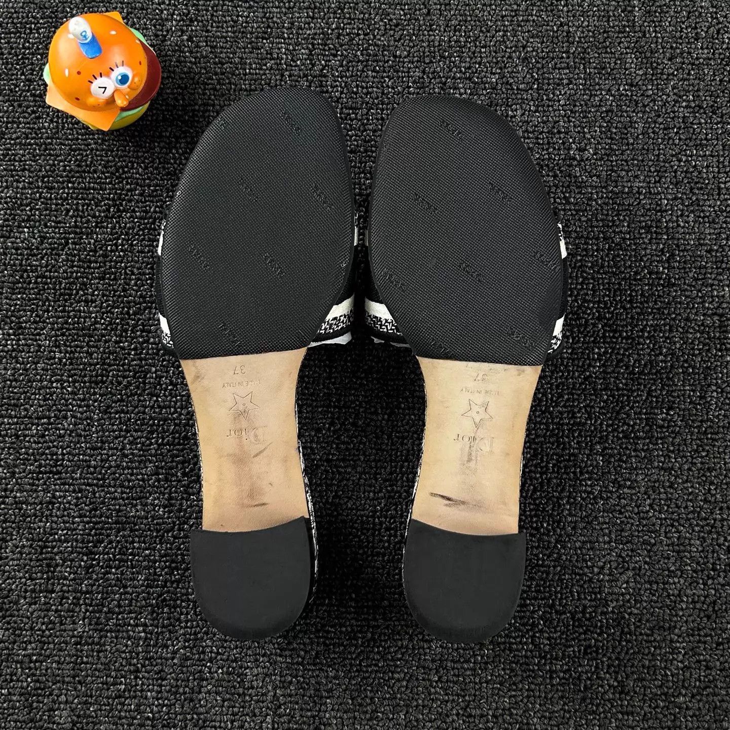 Dior Dior Oblique Embroidered Logo Slide US 7 Size US 6.5 / IT 36.5 - 6 Thumbnail