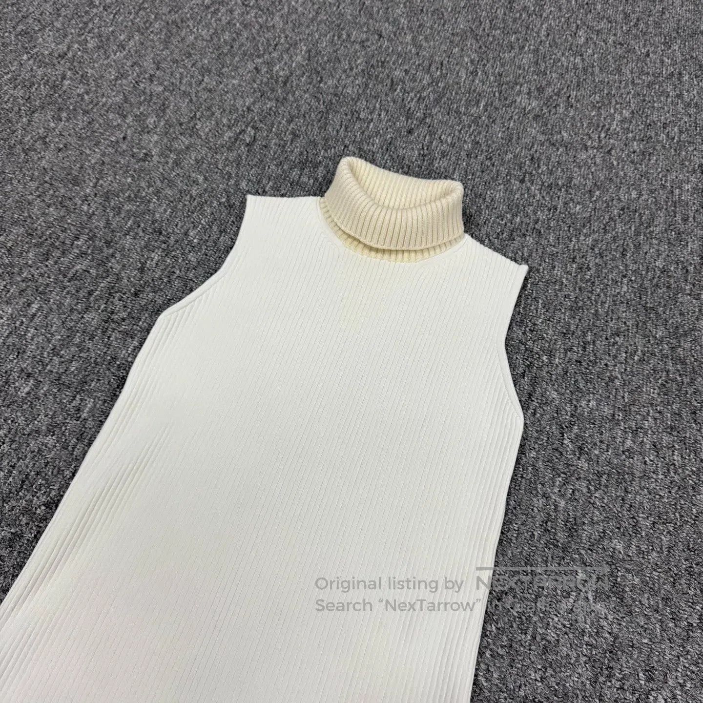 Louis Vuitton Louis Vuitton White high-necked, vertical striped knitted Size M / US 6-8 / IT 42-44 - 3 Thumbnail