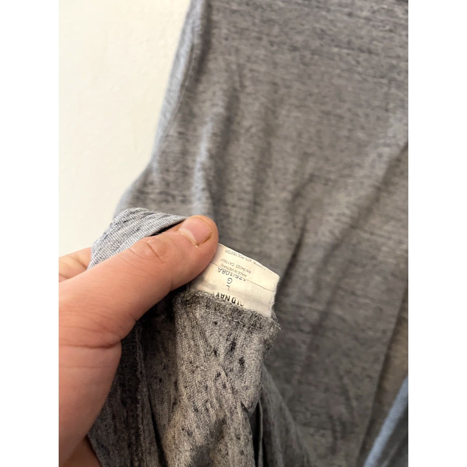 Old Navy Old Navy Men’s Henley Shirt Large Heather Gray Shirt Mens L Gray Henley Old Navy T-Shirt Size US L / EU 52-54 / 3 - 4 Thumbnail