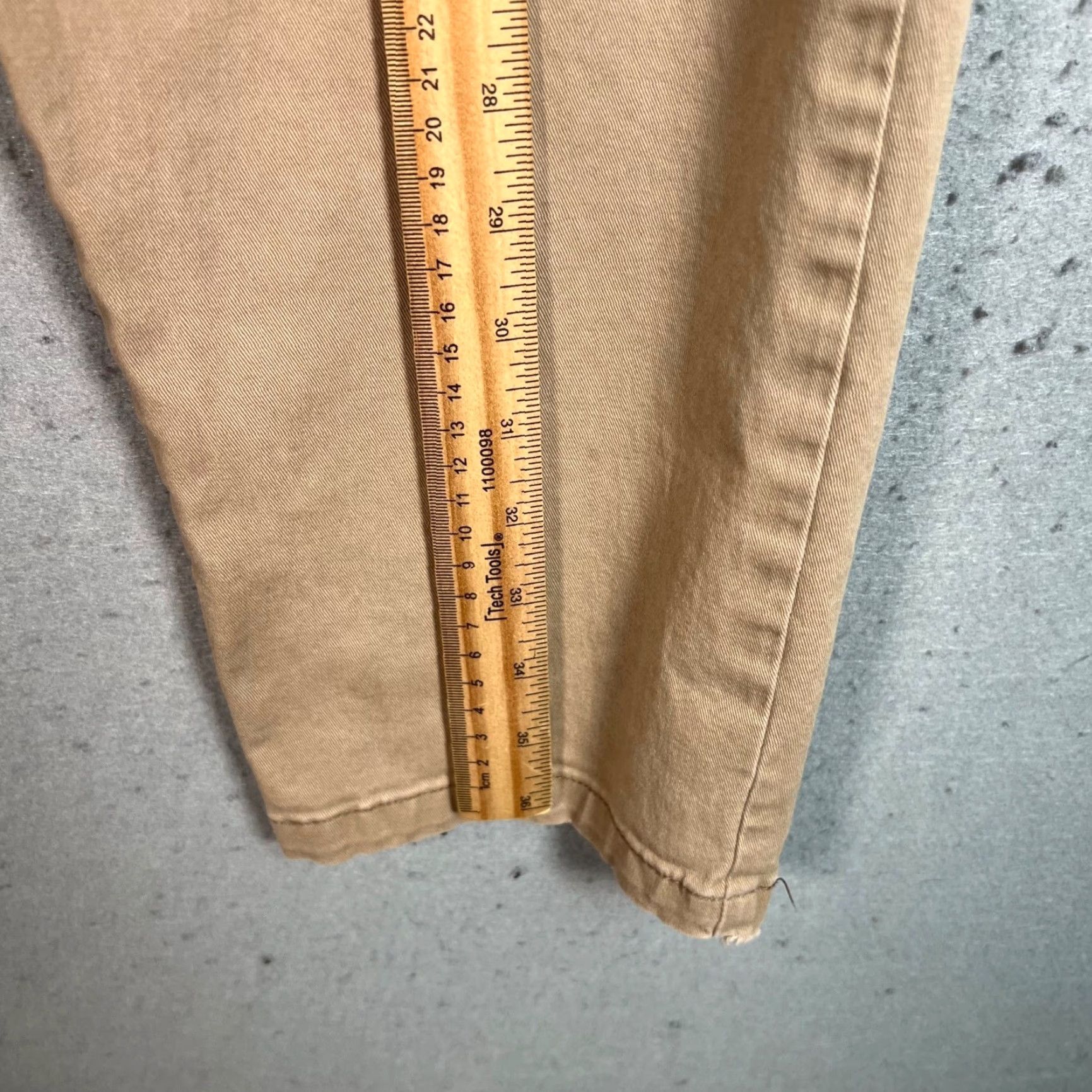 Asos ASOS Design Mens 30 Beige Tapered Leg Cargo Pants Cotton Blend Cargo Pocket, Flat Front, Regular, Cotton, Mens, Pants Size US 30 / EU 46 - 6 Thumbnail
