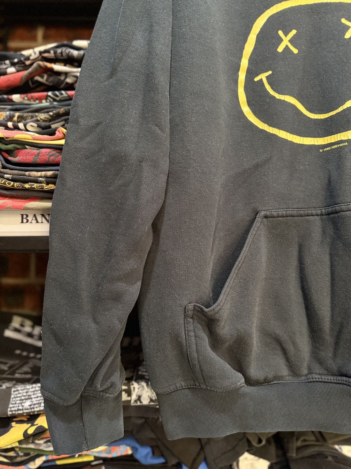 Band Tees Rare Vintage 90s Nirvana Smiley Promo Europe Hoodie Size US L / EU 52-54 / 3 - 3 Thumbnail