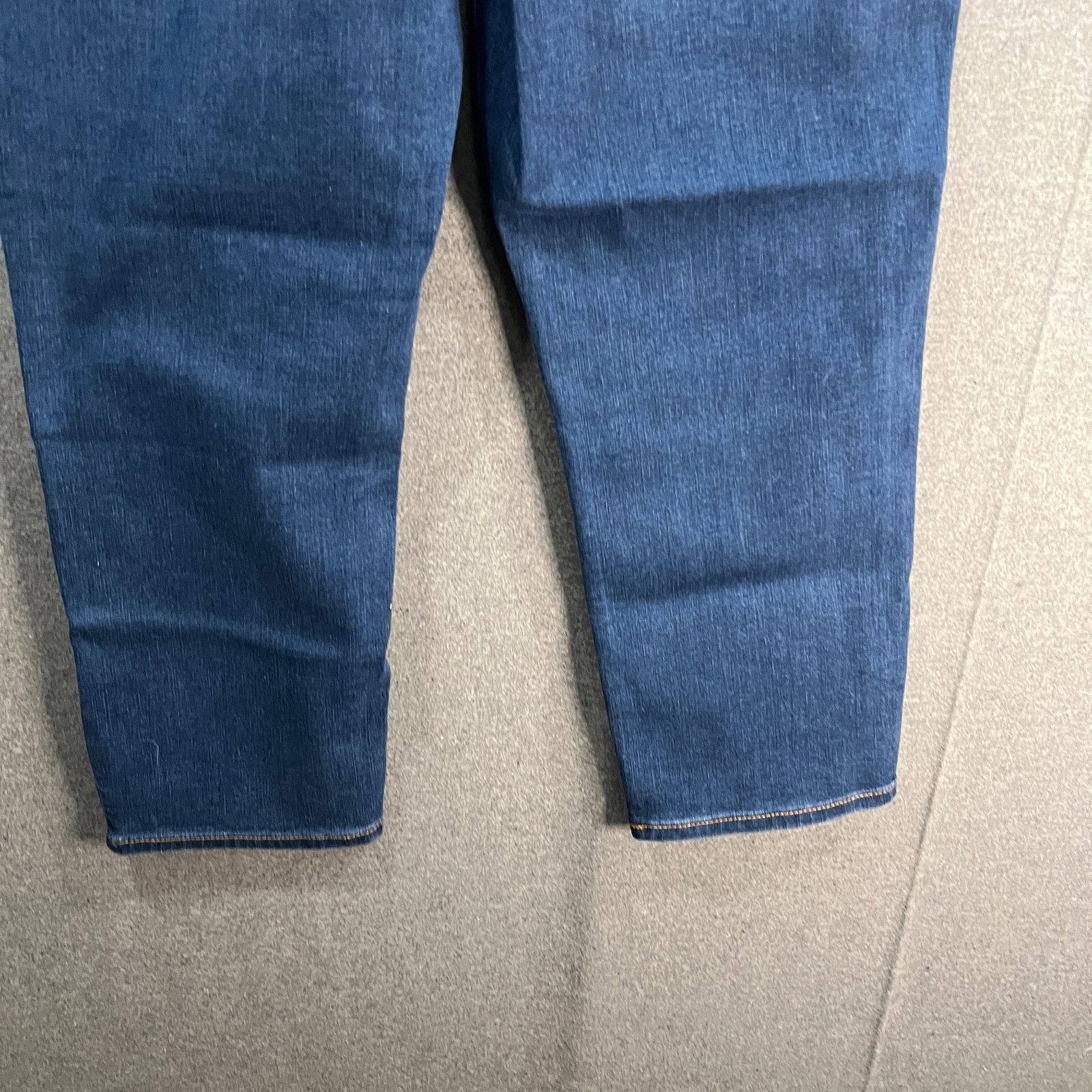 Other Encore by Idina Menzel Regular High Waisted Crop Jeans Size 32" / US 10 / IT 46 - 4 Thumbnail