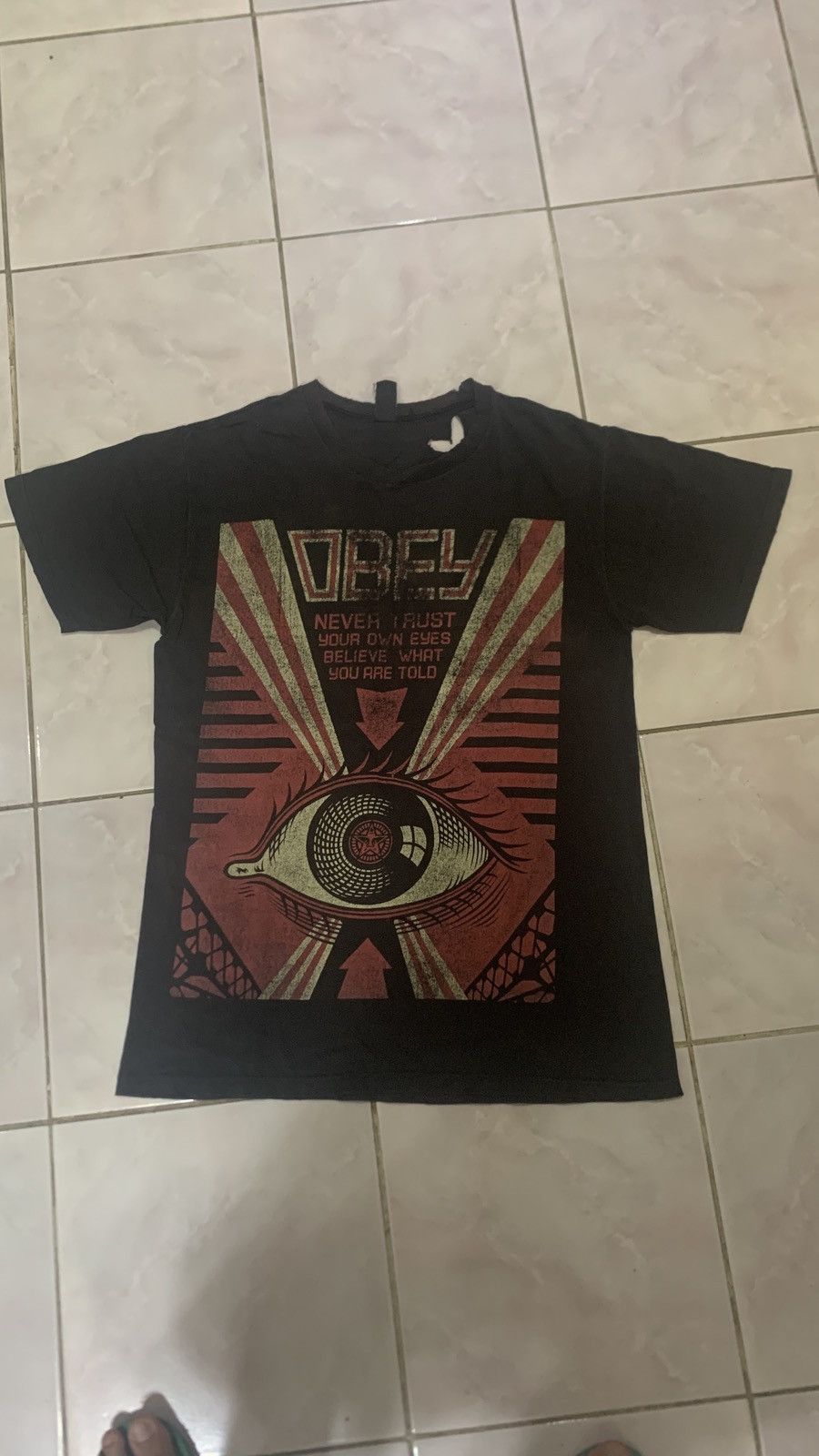 Obey never trust your own eyes
