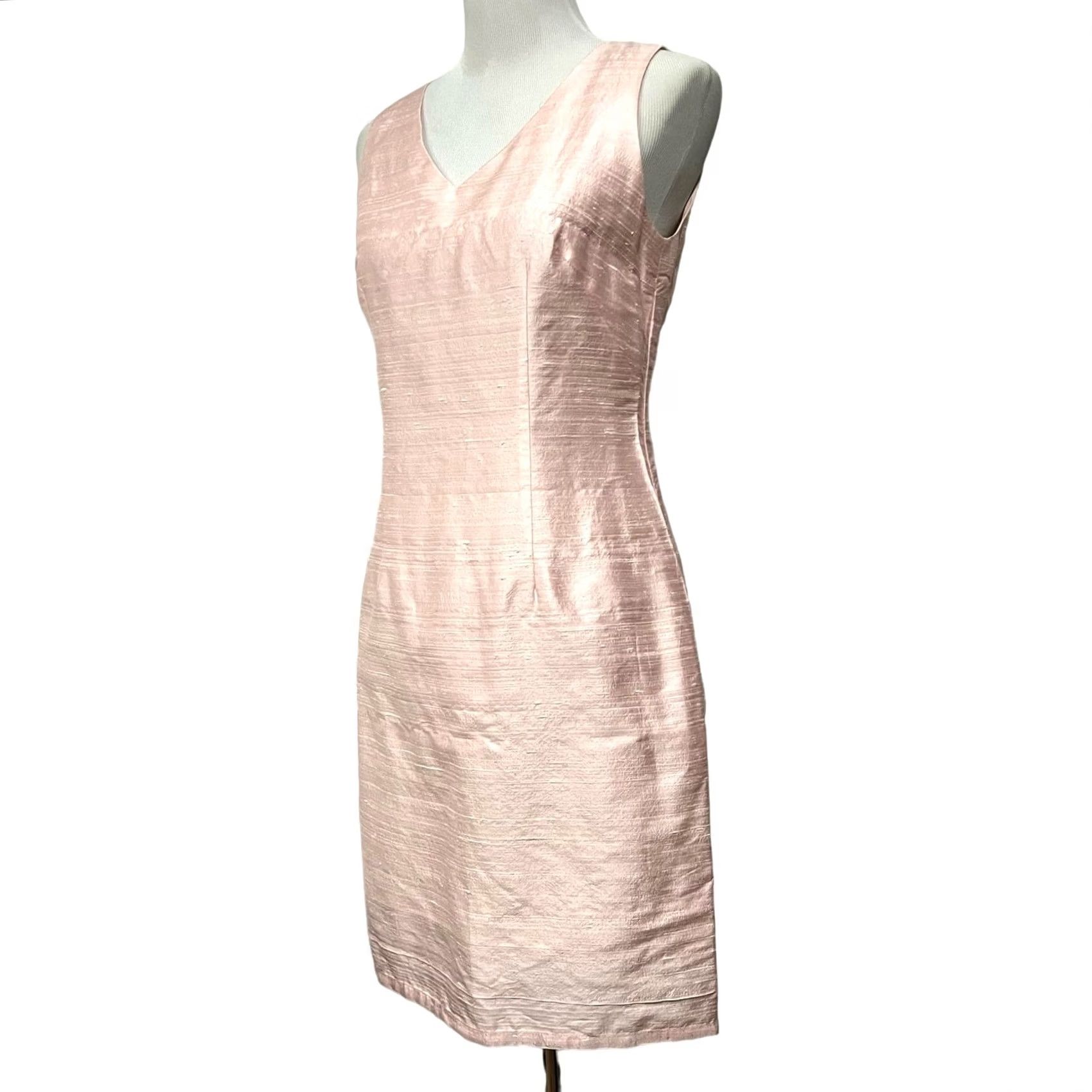 Pinko VINTAGE Trio New York Silk Sleeveless Dress Pink V-Neck Women Sz 6 Sheath Dress Womens Pink Silk Sleeveless V-Neck Knee Length 100% Silk Size M / US 6-8 / IT 42-44 - 4 Thumbnail