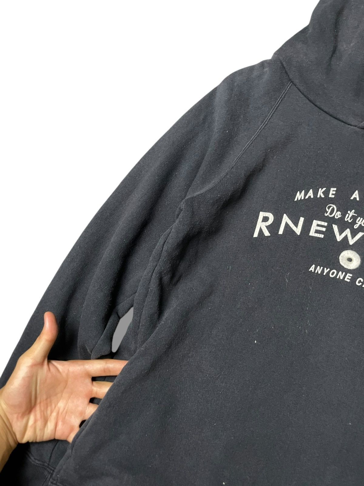 Japanese Brand × R.Newbold × Vintage R.Newbold Embroidered Pullover Hoodie (80) Size US L / EU 52-54 / 3 - 6 Thumbnail
