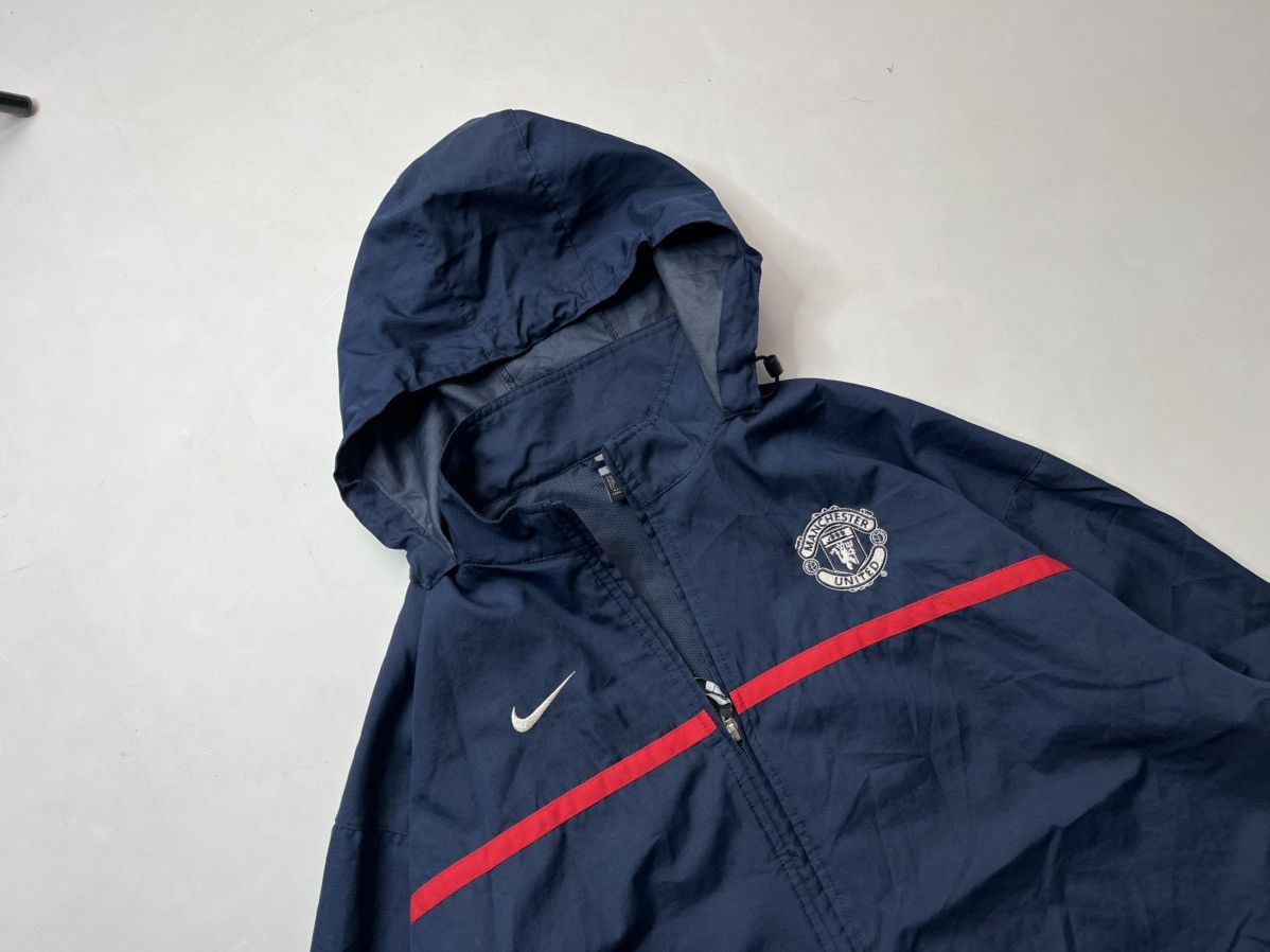 Nike Vintage Nike Manchester United jacket Size US XL / EU 56 / 4 - 2 Thumbnail