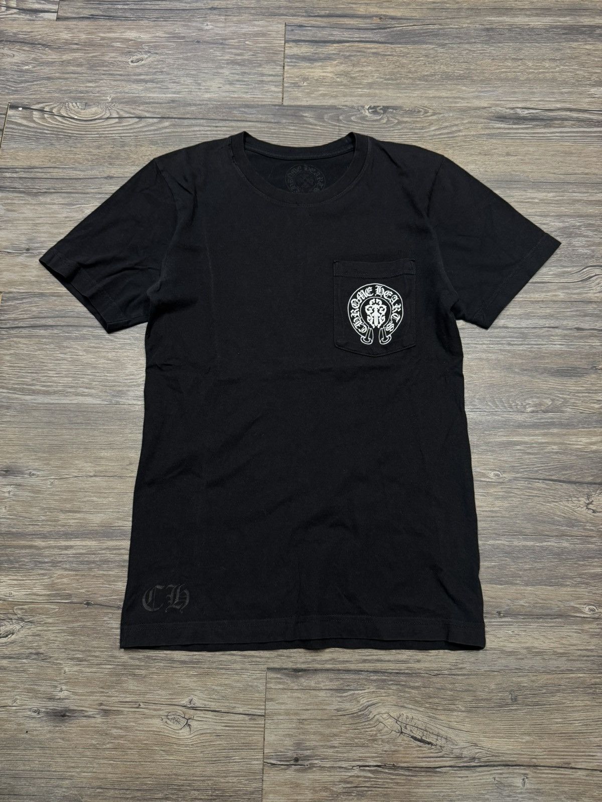 CHROME HEARTS HORSESHOE POCKET AMERIC TEE