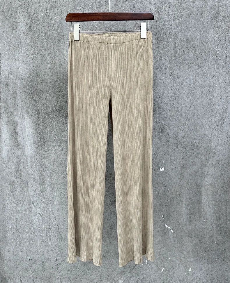 Issey Miyake Issey Miyake size:2 Light brownish green wicker pleated pa Size 31" - 1 Thumbnail