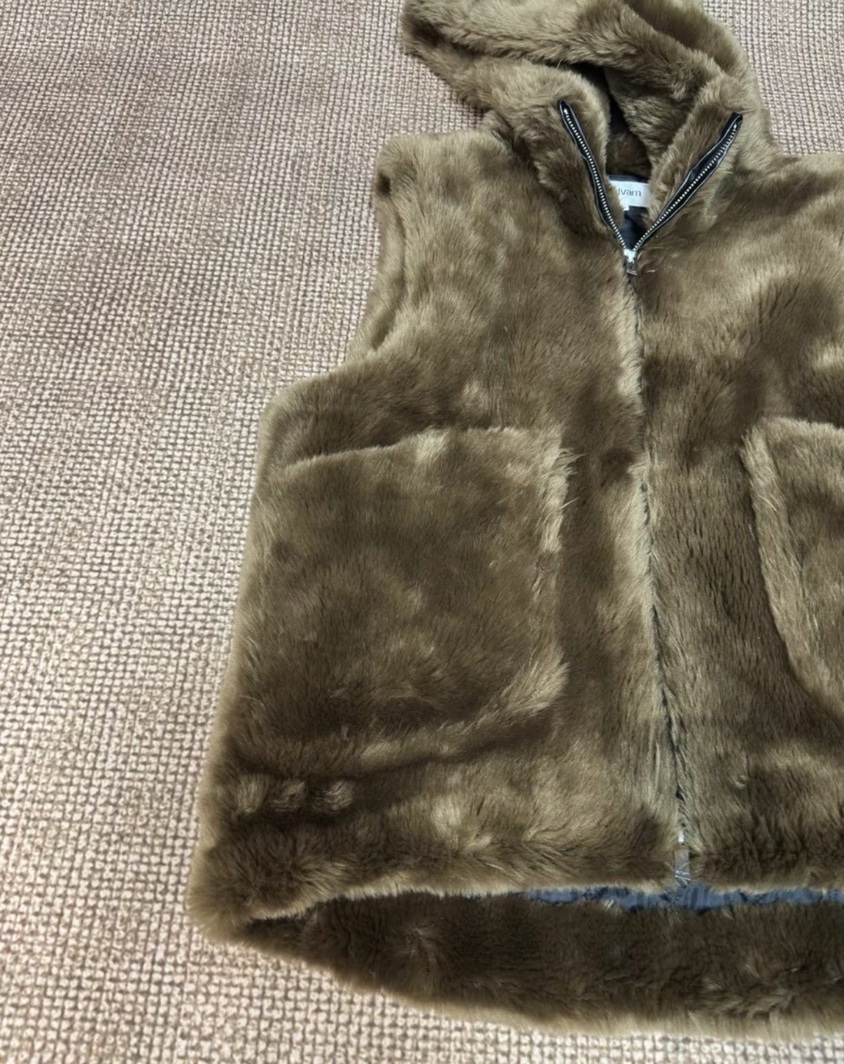 Sulvam Sulvam Faux Fur Hooded Quilted Vest K23 Size US L / EU 52-54 / 3 - 2 Thumbnail