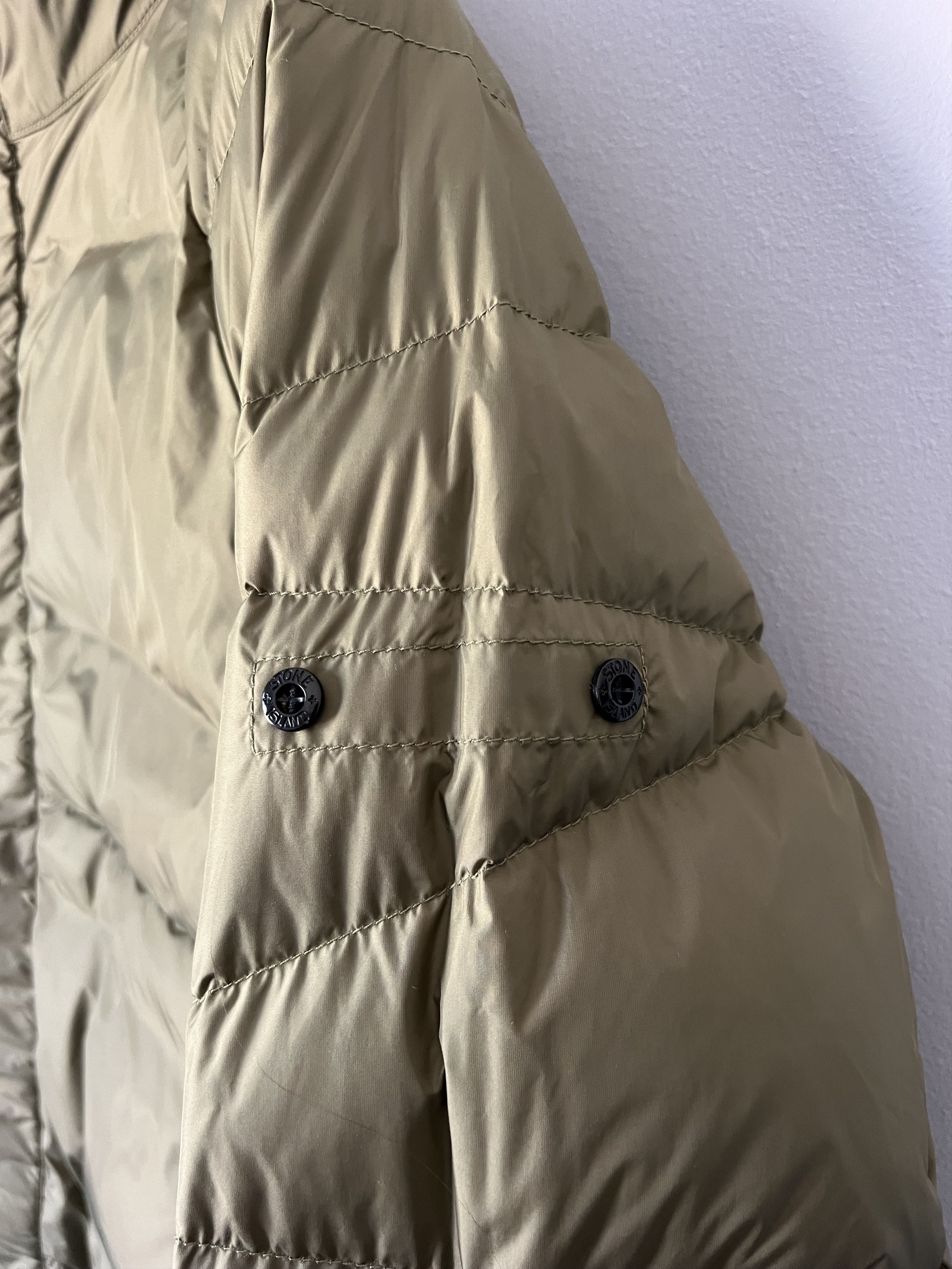 Stone Island × Supreme Supreme Stone Island Reversible Down Puffer Jacket in Olive Size US L / EU 52-54 / 3 - 10 Thumbnail
