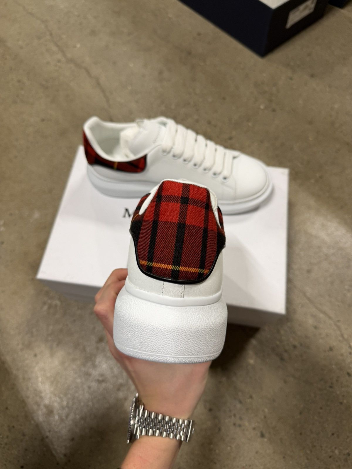 Alexander McQueen Alexander Mcqueen Oversized Sneaker NEW 700$ Size US 9.5 / EU 42-43 - 3 Thumbnail