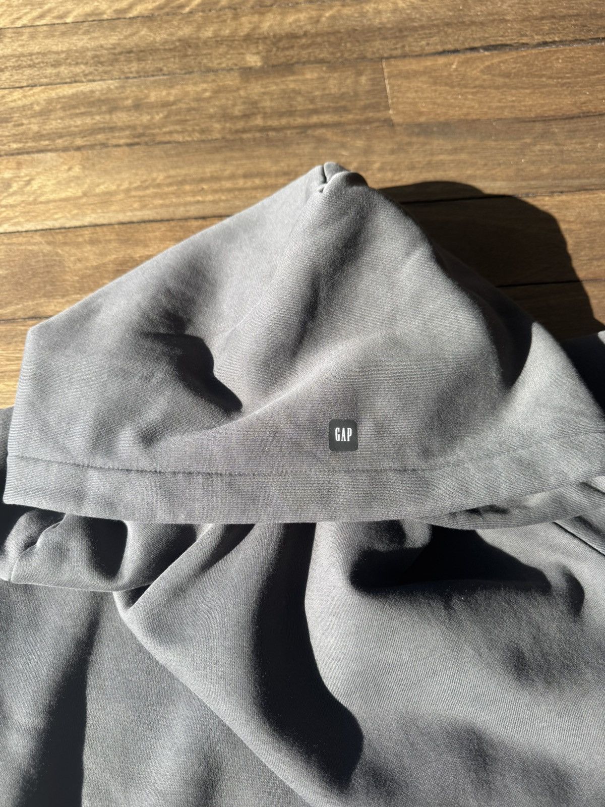 Yeezy Yeezy Gap Shrunken Hoodie size S Size US S / EU 44-46 / 1 - 3 Thumbnail