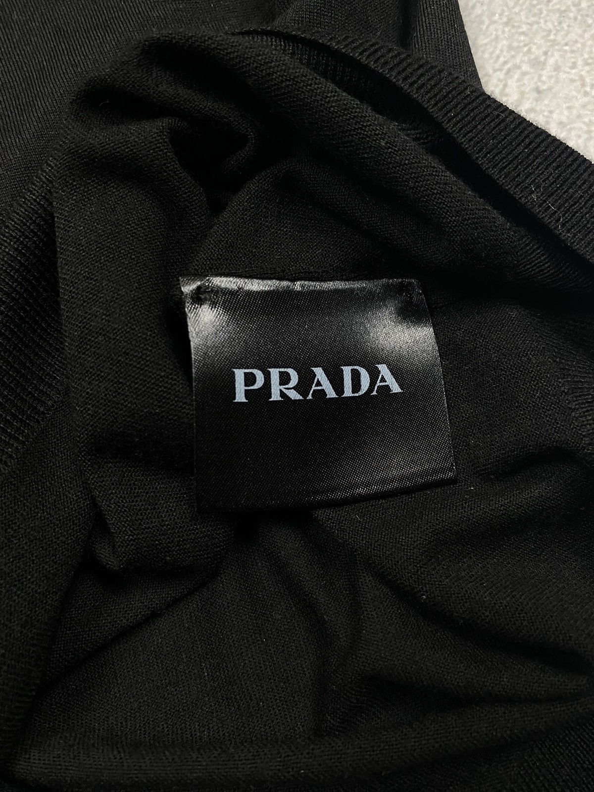 Prada Prada black cardigan wool button up. #cyber24 Size US M / EU 48-50 / 2 - 4 Thumbnail