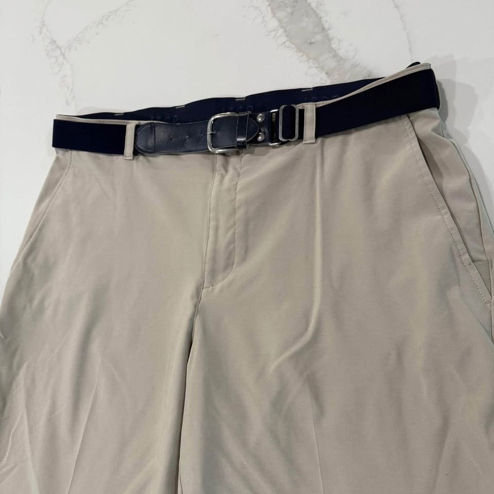 Izod Izod The Swing Flex Wicking Golf Pants w/Belt Men's 40x30 Size US 40 / EU 56 - 4 Thumbnail