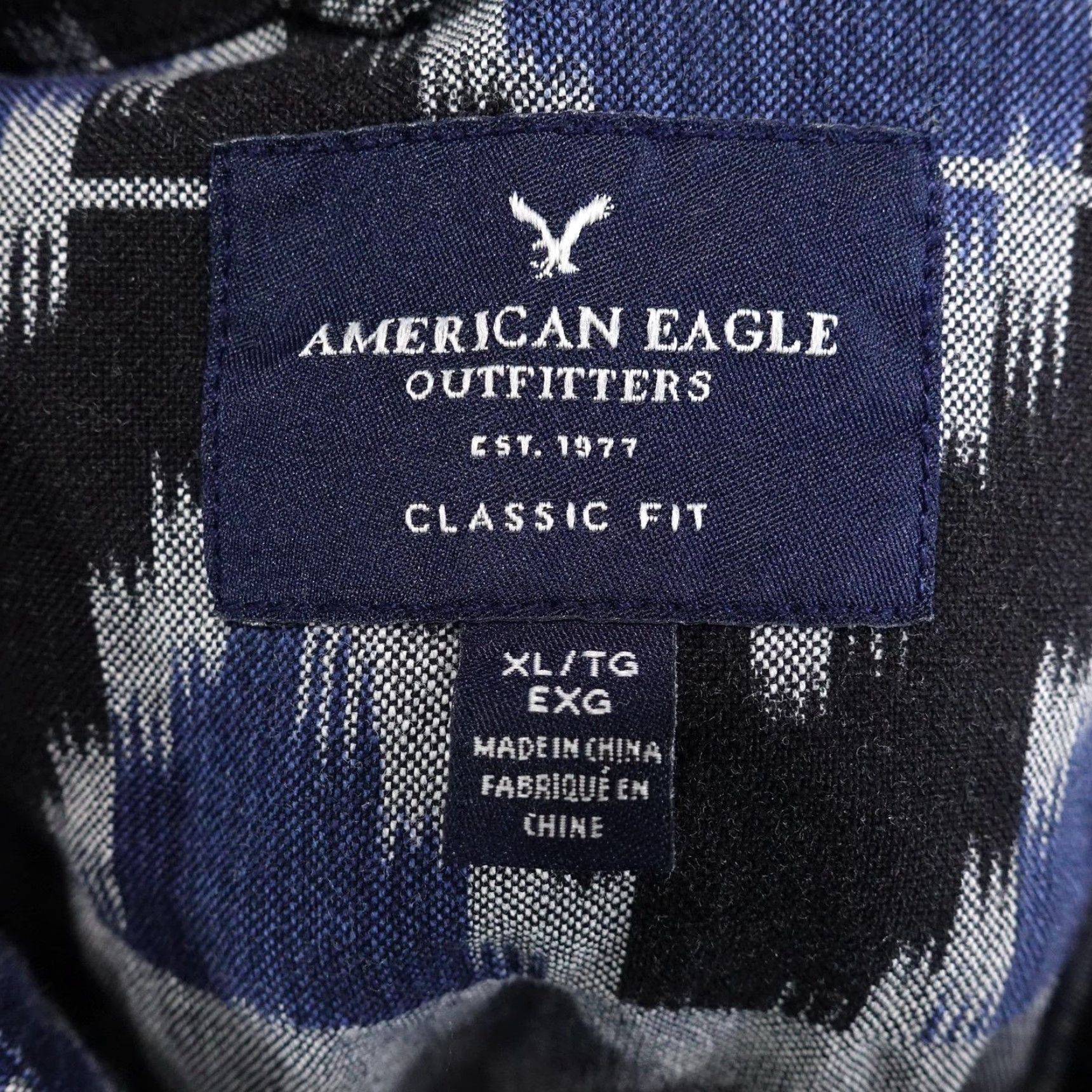 American Eagle Outfitters American Eagle Outfitters Shirt Mens XL Blue Ikat Zigzag Button Front Cotton Size US XL / EU 56 / 4 - 6 Thumbnail
