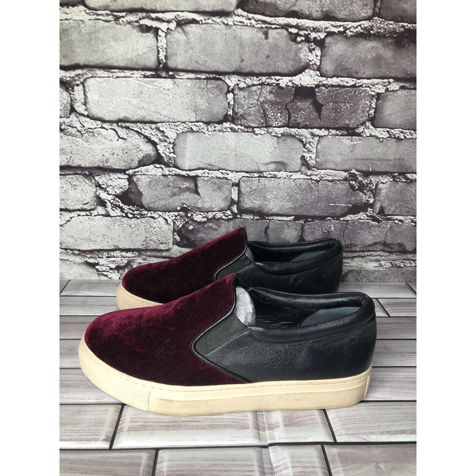 Barneys New York Barney’s New York Red Velvet Suede Slip On Casual Sneakers S Size US 6 / IT 36 - 1 Thumbnail