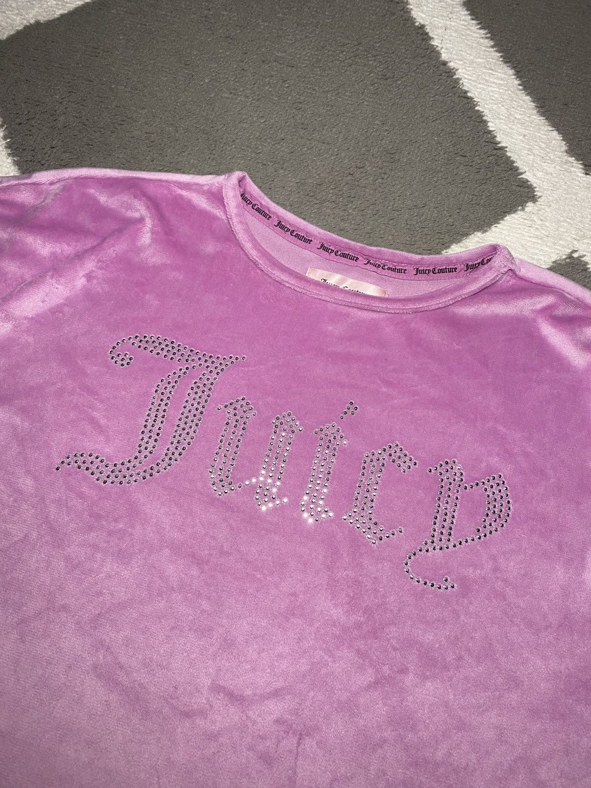 Juicy Couture × Vintage Juicy Couture Pink Velvet boxy cropped T-shirt with logo Size S / US 4 / IT 40 - 3 Thumbnail