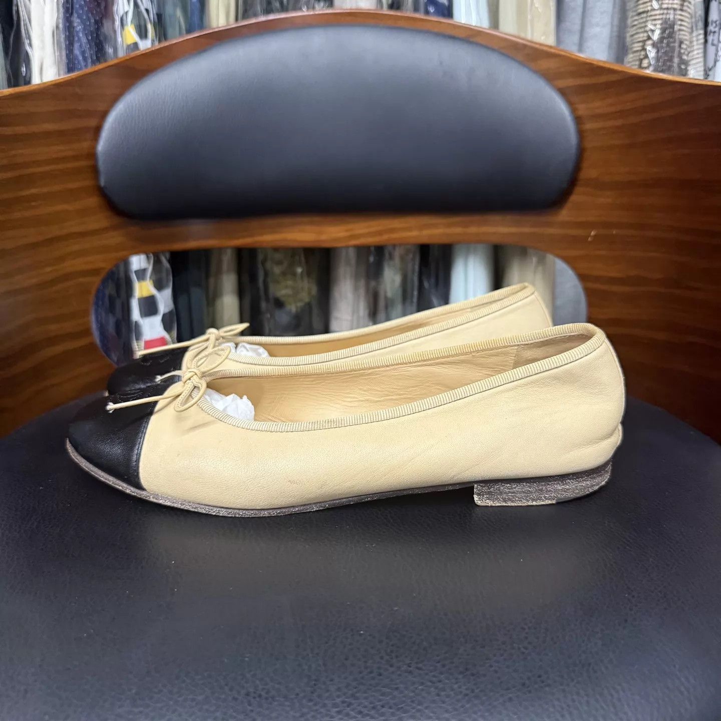 Chanel Chanel Classic Lambskin Flats 37.5 Pre-owned Excellent Size US 7 / IT 37 - 5 Thumbnail