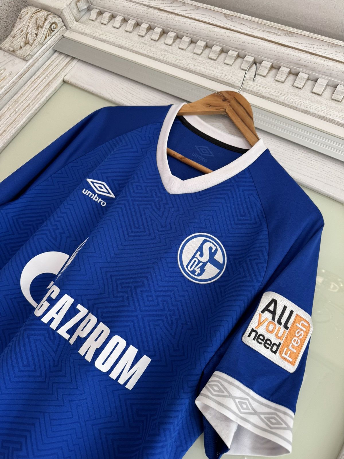 Umbro Schalke 2018-2019 Home Soccer Jersey Football Kit Shirt Size US XL / EU 56 / 4 - 6 Thumbnail