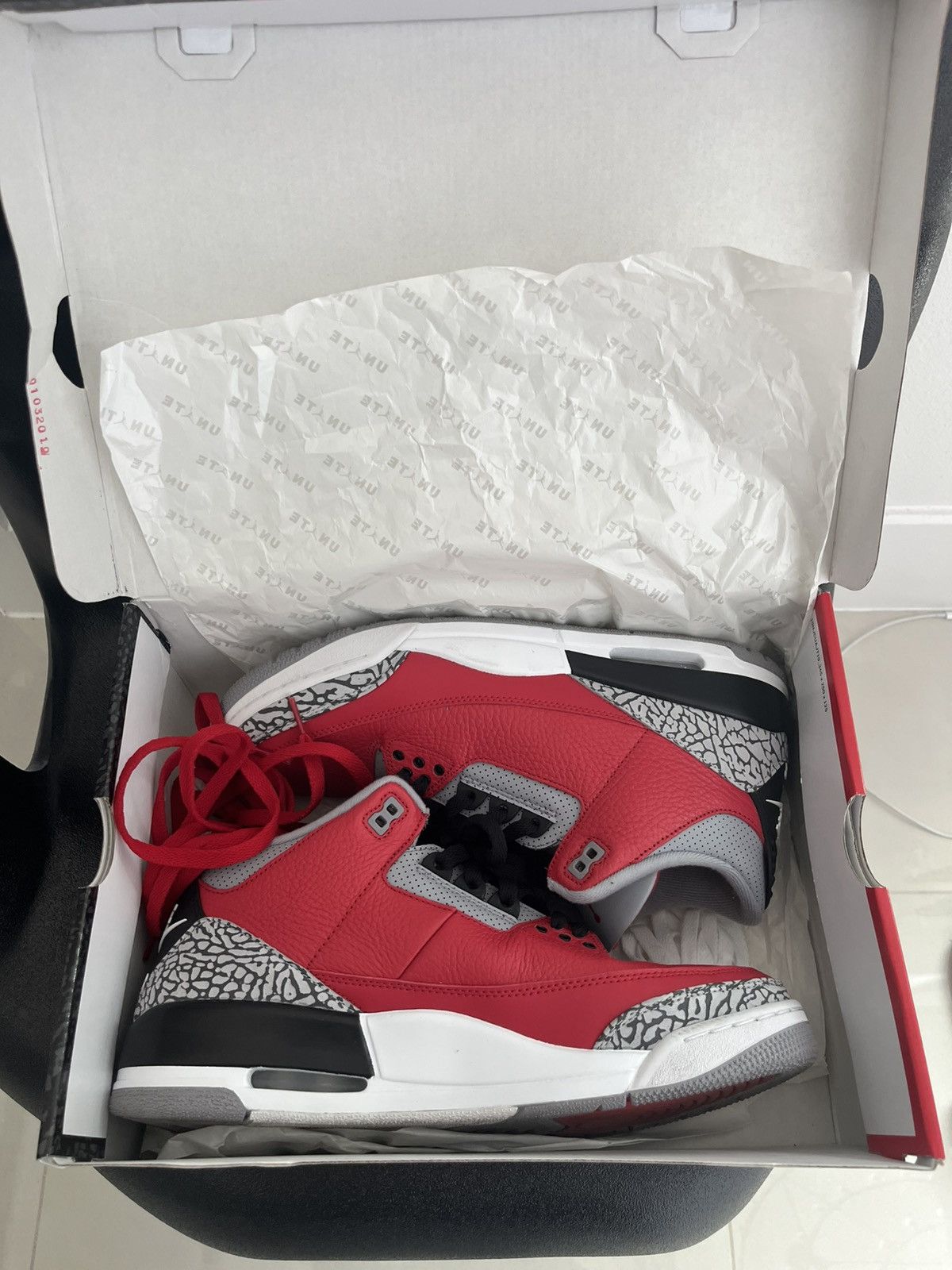 Jordan Brand Fire red cement grey rouge feu Size US 12 / EU 45 - 8 Thumbnail