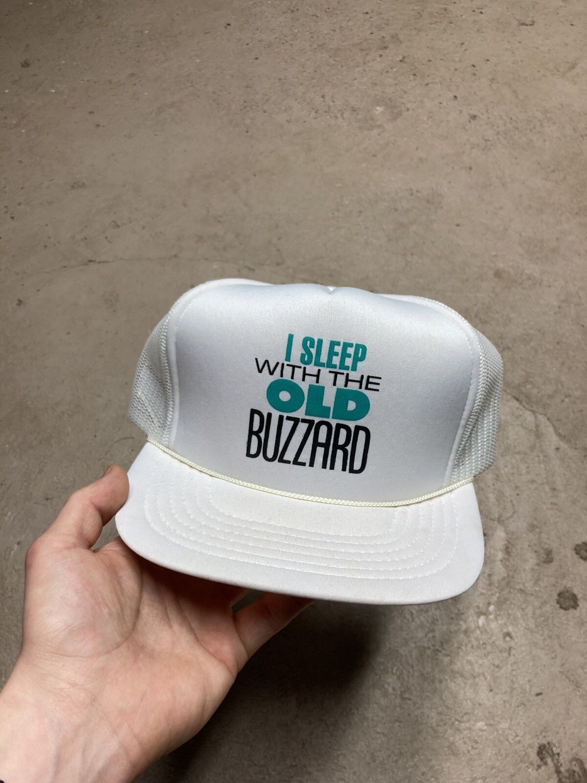 Vintage vtg 90s trucker hat I sleep with the old buzzard funny joke Size ONE SIZE - 1 Thumbnail