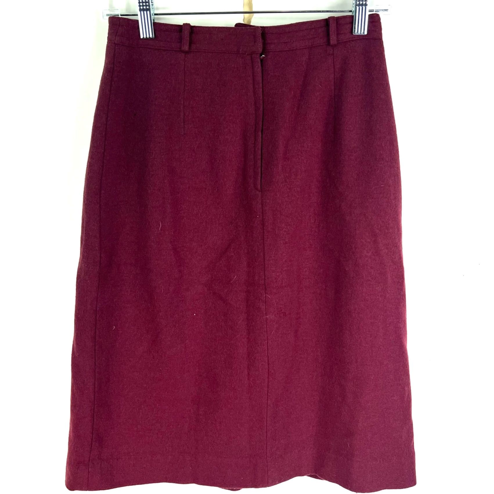 Vintage Vintage Golden Knit Wool Belted Skirt Womens Size 11 Maroon Knee Length A-Line 80s 90s 100% Wool Mid Rise Buttons Zipper Lined Size 32" / US 10 / IT 46 - 4 Thumbnail