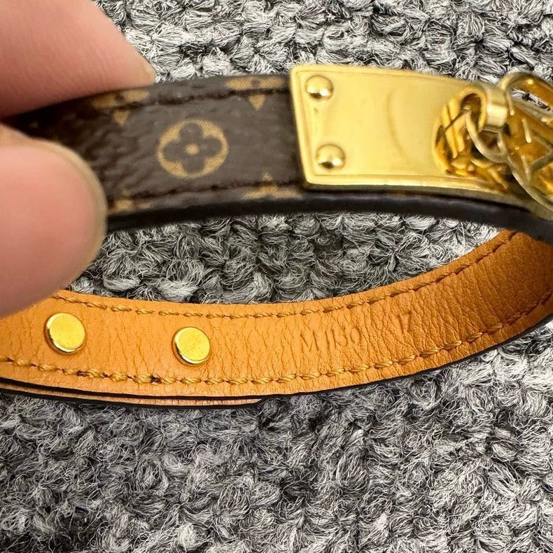 Louis Vuitton Louis Vuitton adjustable Monogram bracelet-2508 Size ONE SIZE - 4 Thumbnail