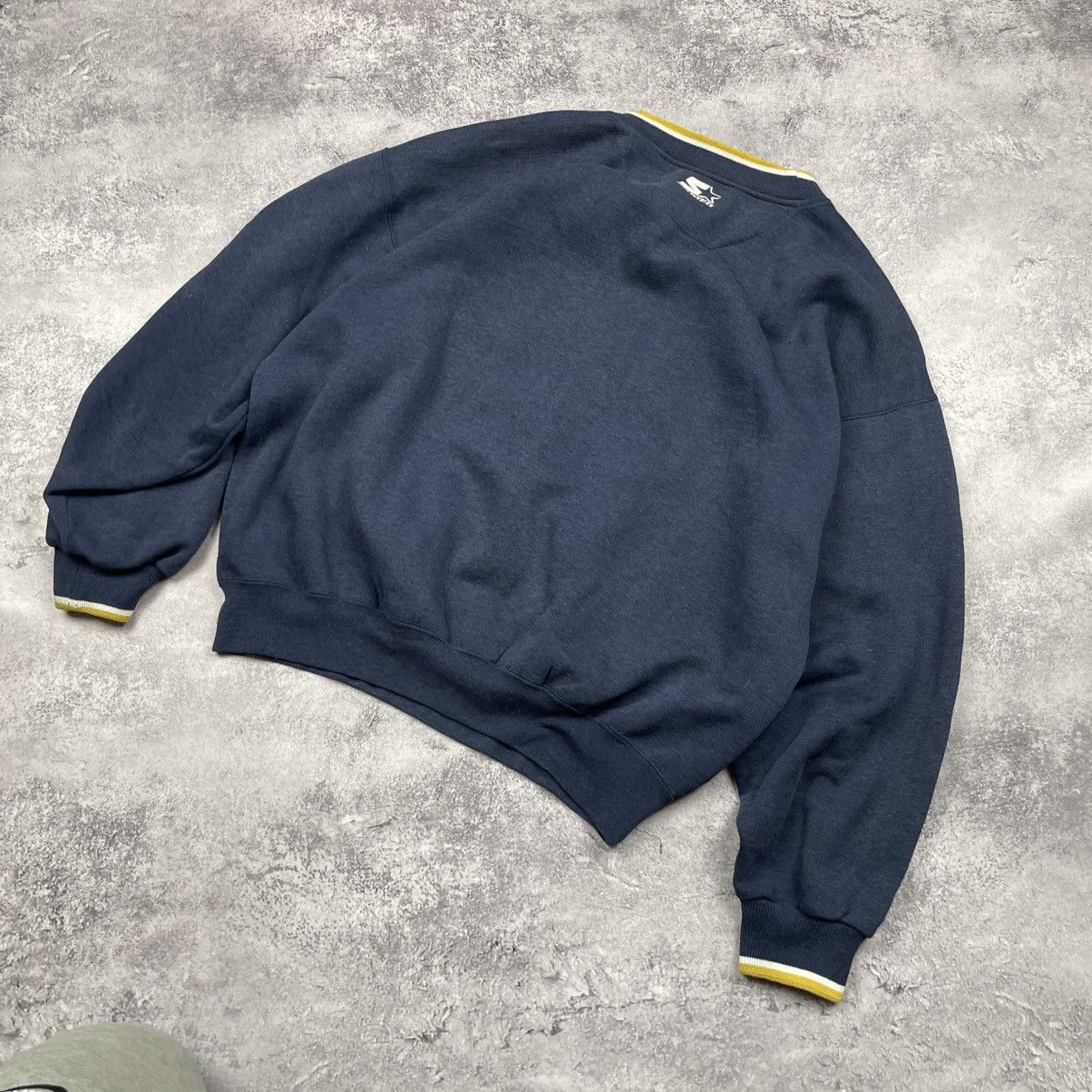 Starter Vintage Starter Michigan Wolverines Sweatshirt Rare 90s Size US L / EU 52-54 / 3 - 12 Thumbnail