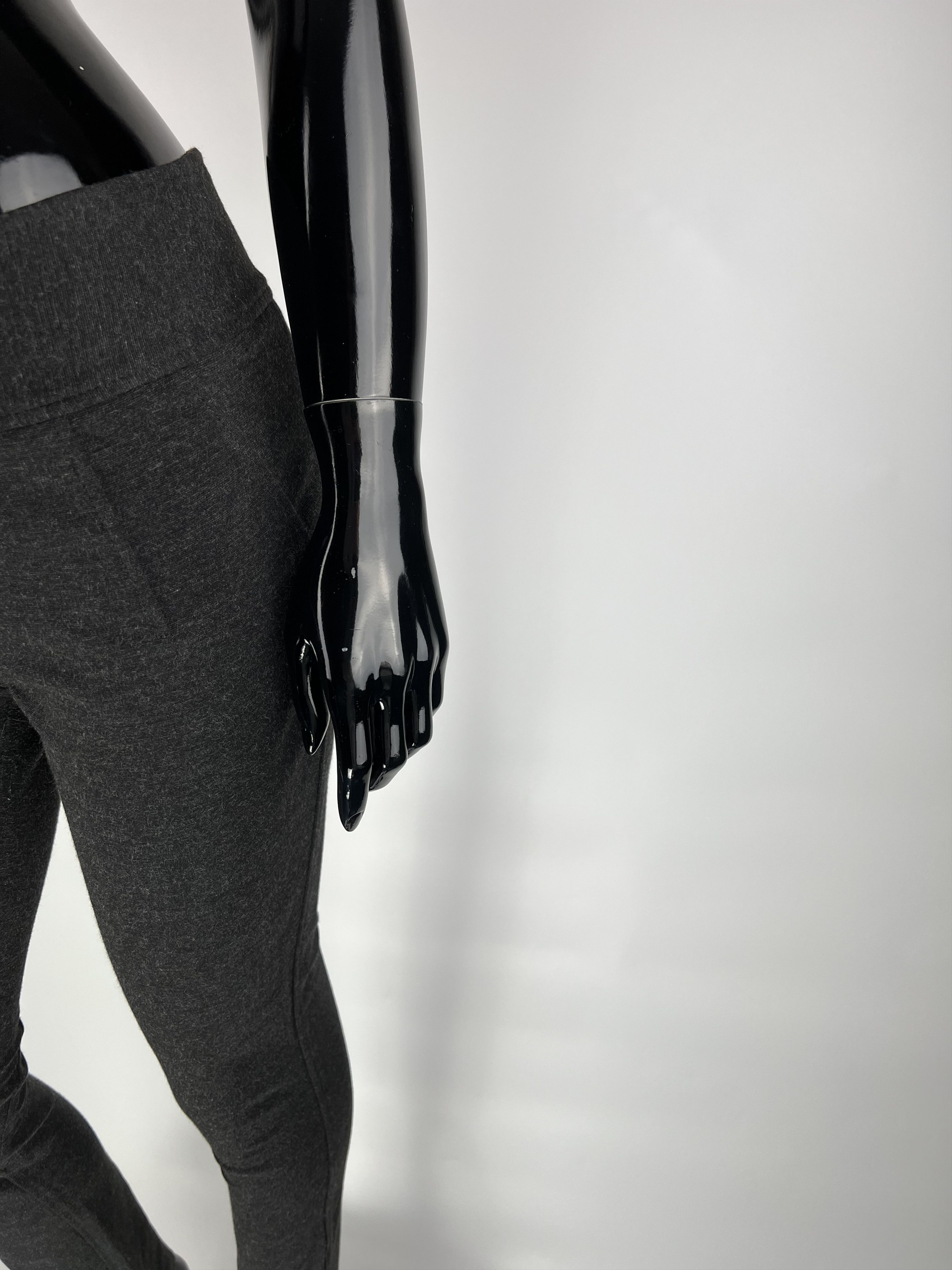 Diane von Furstenberg Diane von Furstenberg Gray Pants Size US6 Size 28" / US 6 / IT 42 - 6 Thumbnail