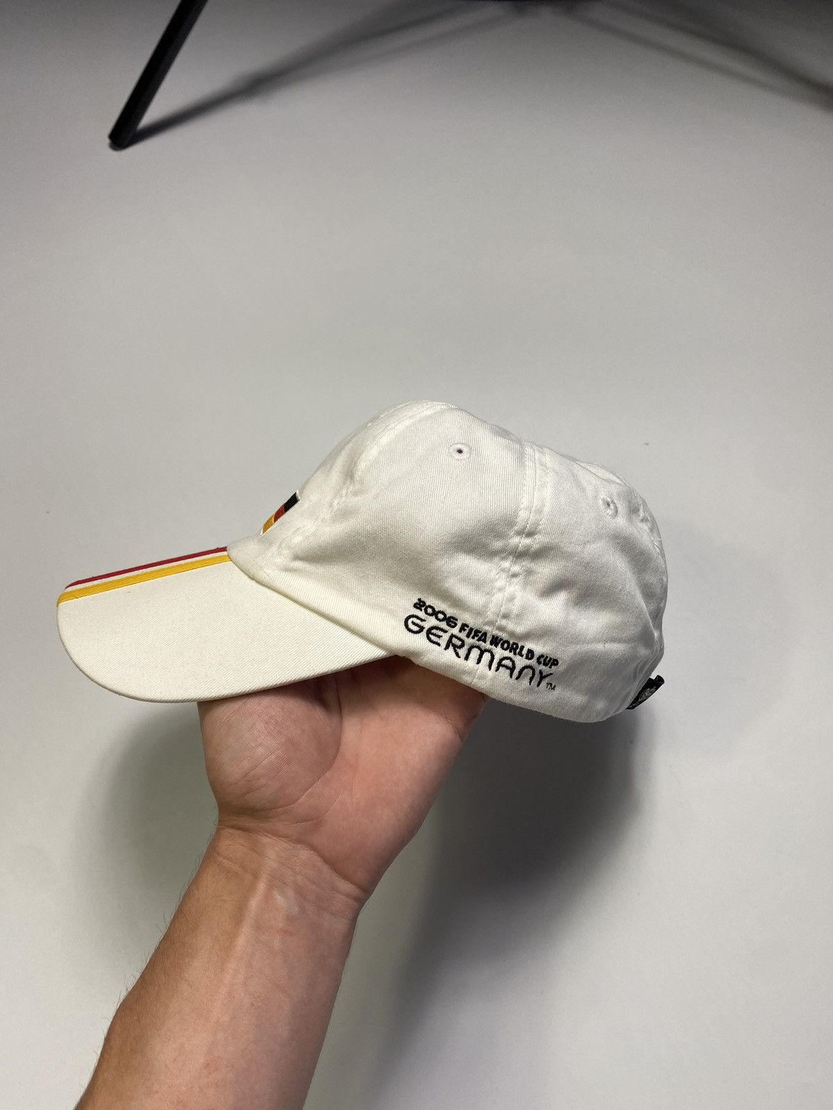 Adidas Vintage FIFA World Cup Germany 2006 Cap Size ONE SIZE - 3 Thumbnail
