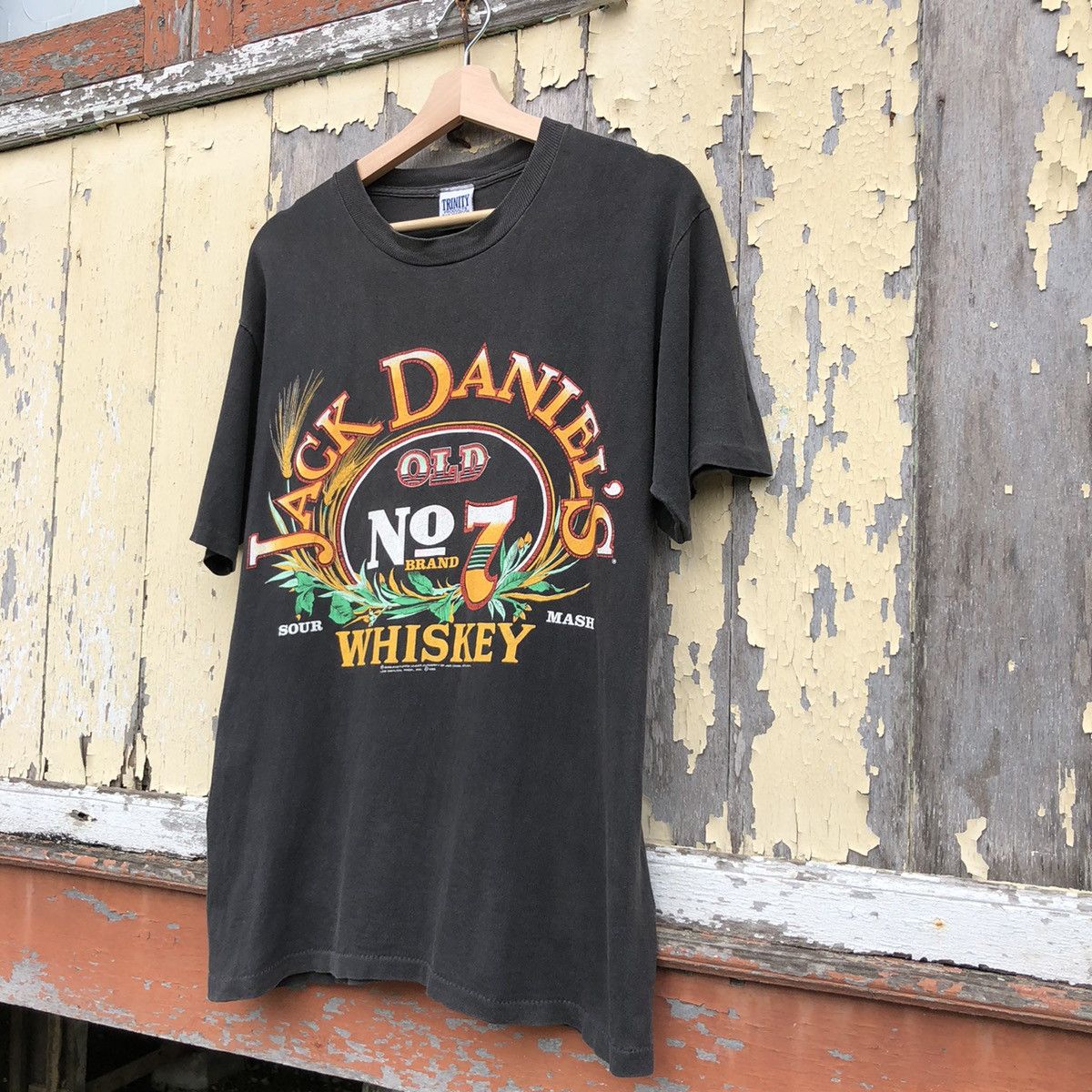 Vintage Vintage 90s Sunfaded Jack Daniel’s Whiskey OLD Tshirt Size US M / EU 48-50 / 2 - 5 Thumbnail
