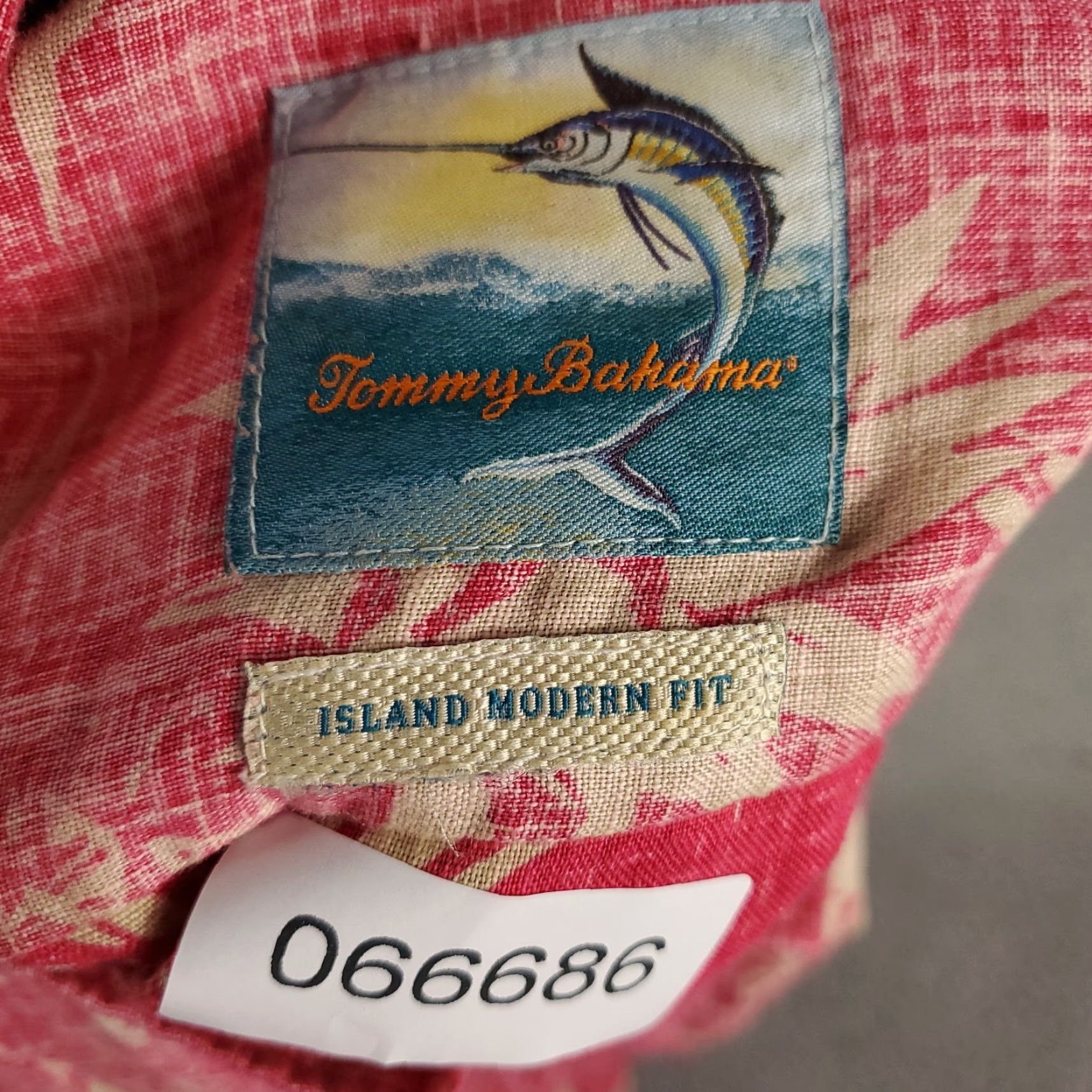 Tommy Bahama Tommy Bahama Shirt Mens XL Red Linen Hawaiian Button Up Short Sleeve Size US XL / EU 56 / 4 - 7 Thumbnail