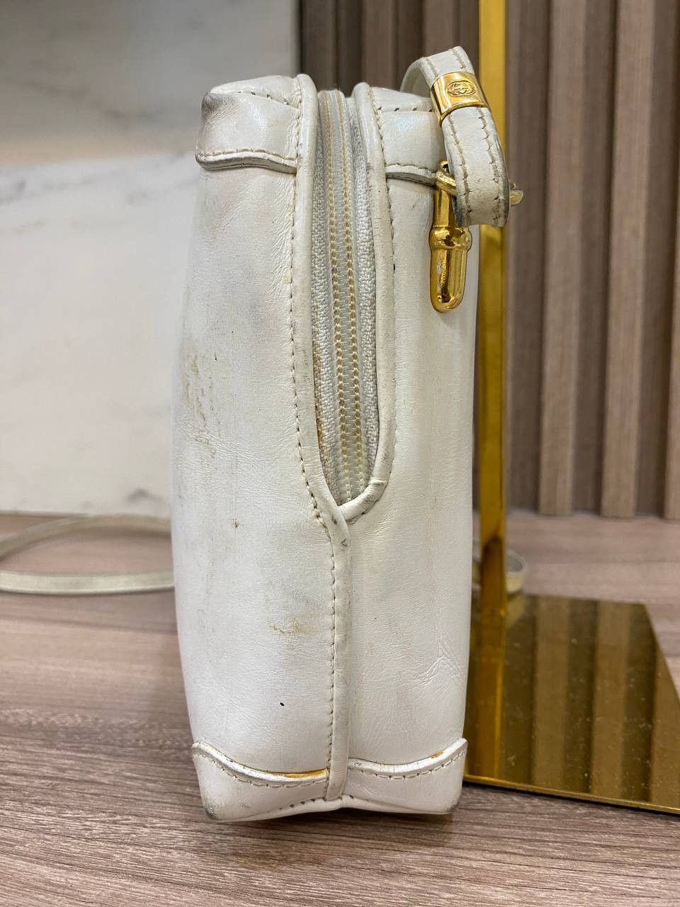Gucci Gucci White Leather Vintage Crossbody Bag Size ONE SIZE - 3 Thumbnail