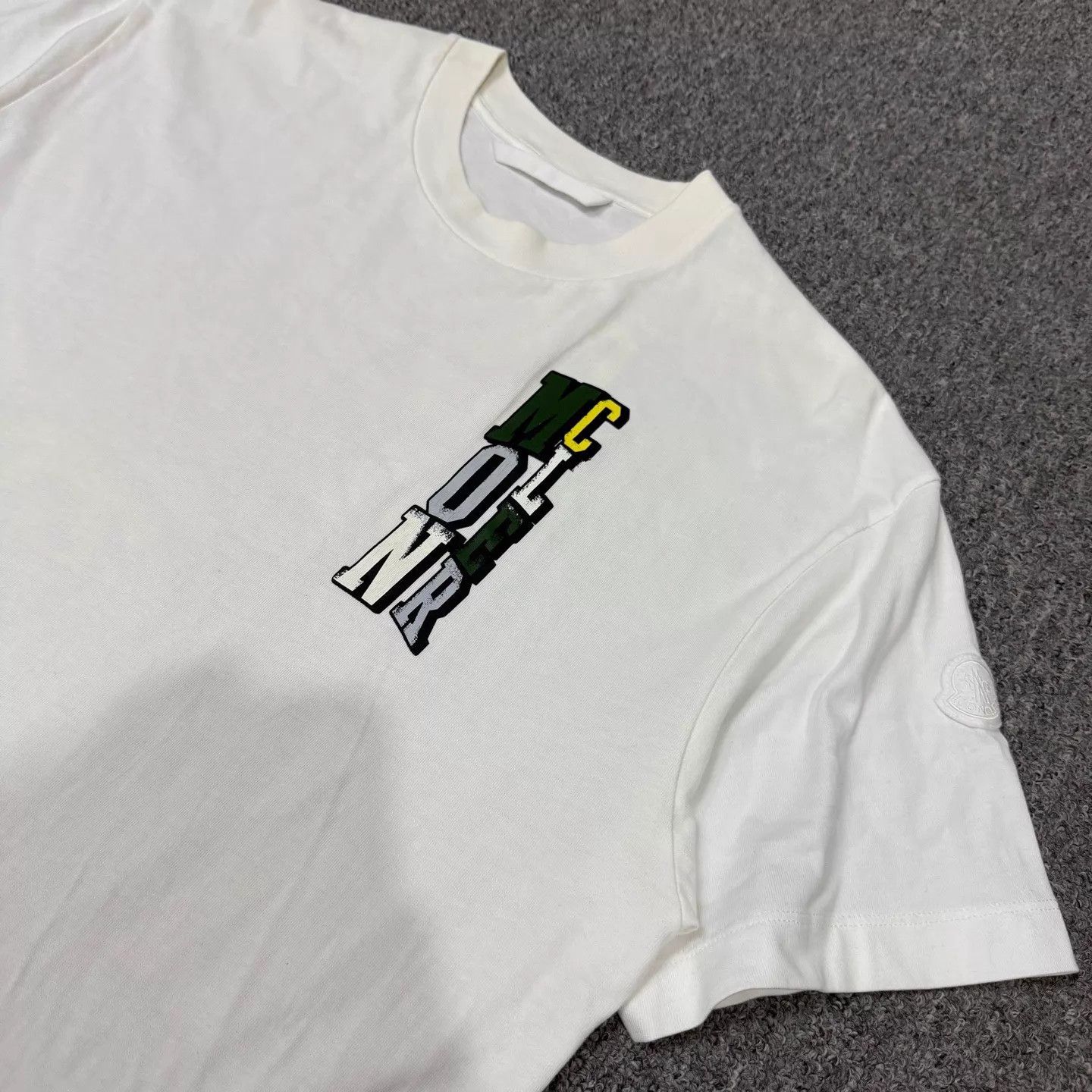 Moncler Moncler White Sleeve Patch Cartoon Print Back Logo SS Tee S Size US S / EU 44-46 / 1 - 3 Thumbnail