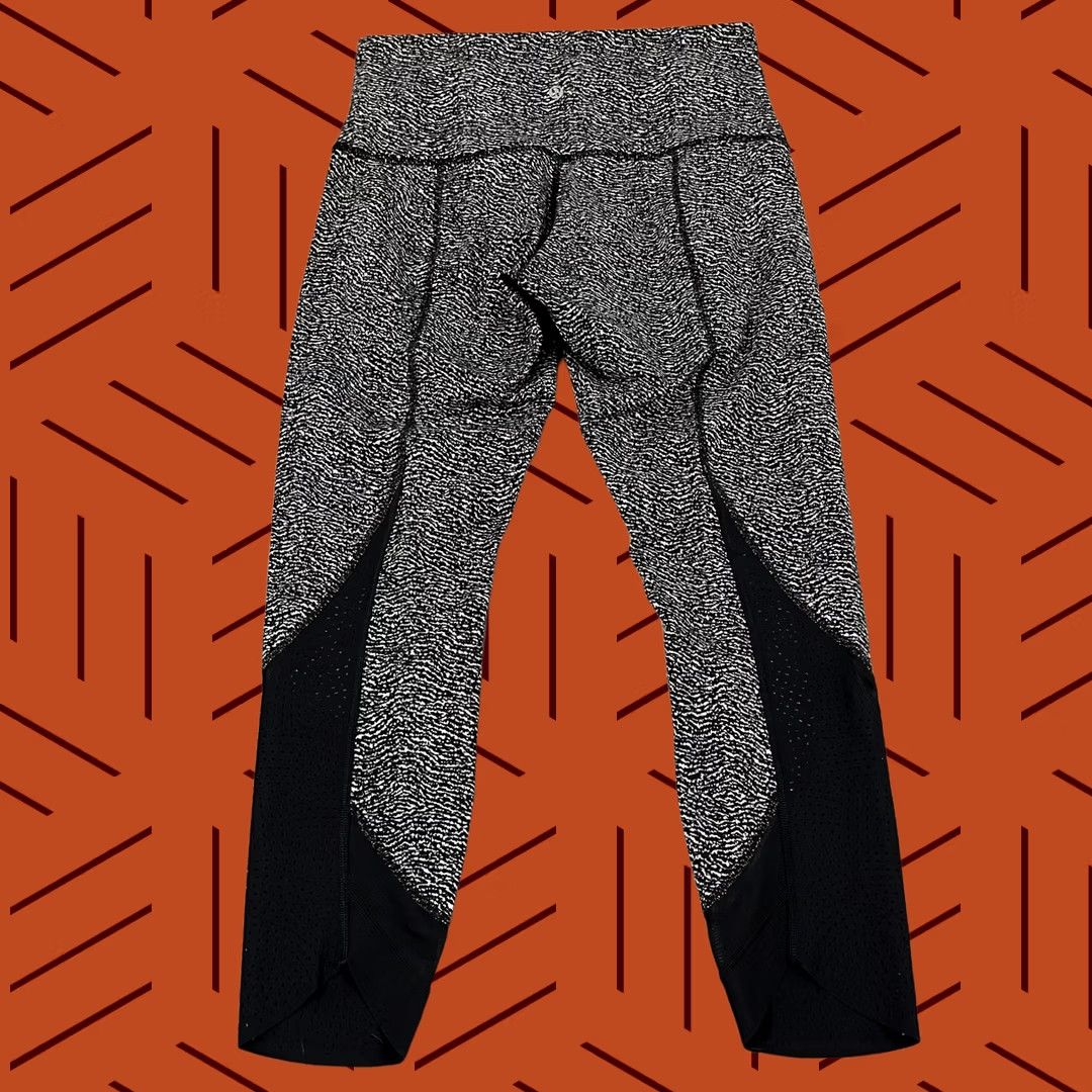 Lululemon Lululemon Wunder Under Crop Womens 10 High Rise Luon Ripple Jacquard Leggings Black Geometric Size 32" / US 10 / IT 46 - 1 Thumbnail