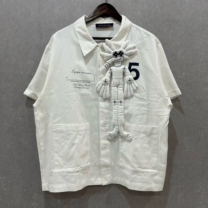 Louis Vuitton Louis Vuitton White Short Sleeve Shirt with Doll Size US XL / EU 56 / 4 - 1 Thumbnail
