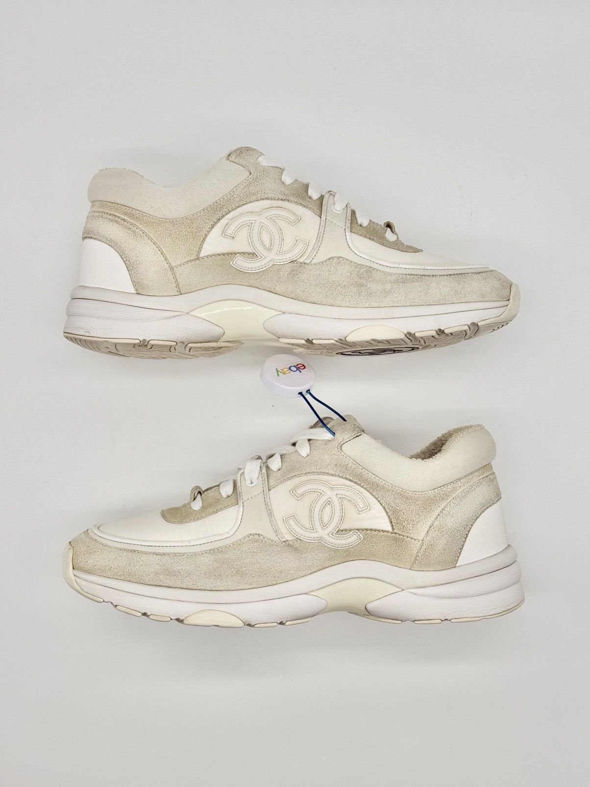 Chanel Size 7.5 - Chanel CC Logo Sneaker White Size US 7.5 / EU 40-41 - 2 Thumbnail