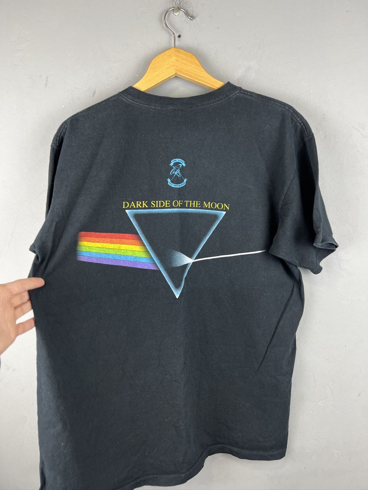 Band Tees × Vintage 90s Vintage Pink Floyd Shirt Vintage Band Tees Size US L / EU 52-54 / 3 - 2 Thumbnail