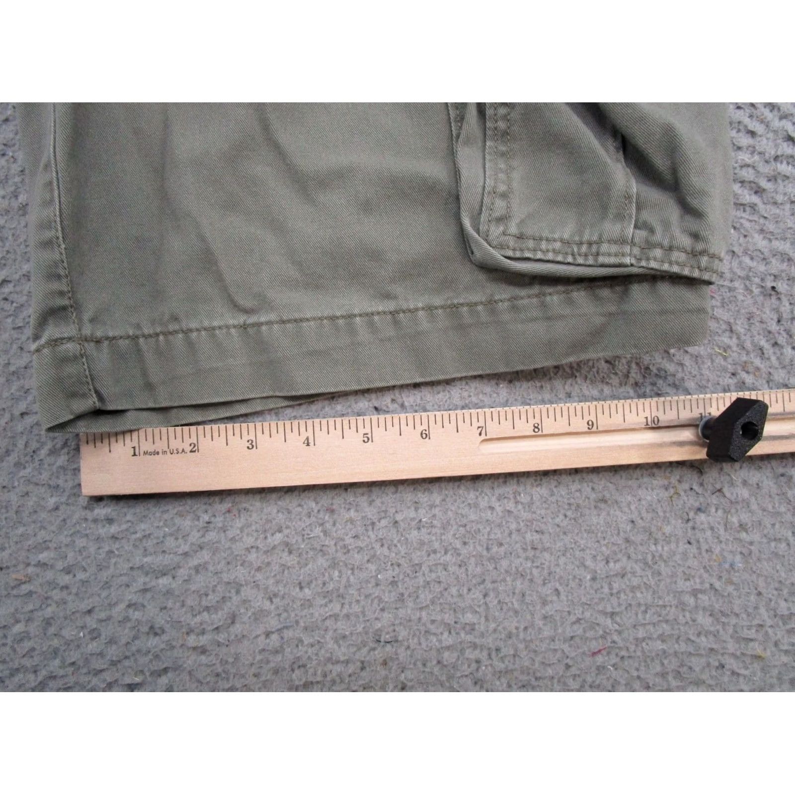 Faded Glory Faded Glory Cargo Shorts Mens Size 32 Green Cotton Pockets Cargo Short Regular Rise Mid 10-12in Front Flat Front Y2K Baggy Skater Size US 32 / EU 48 - 6 Thumbnail