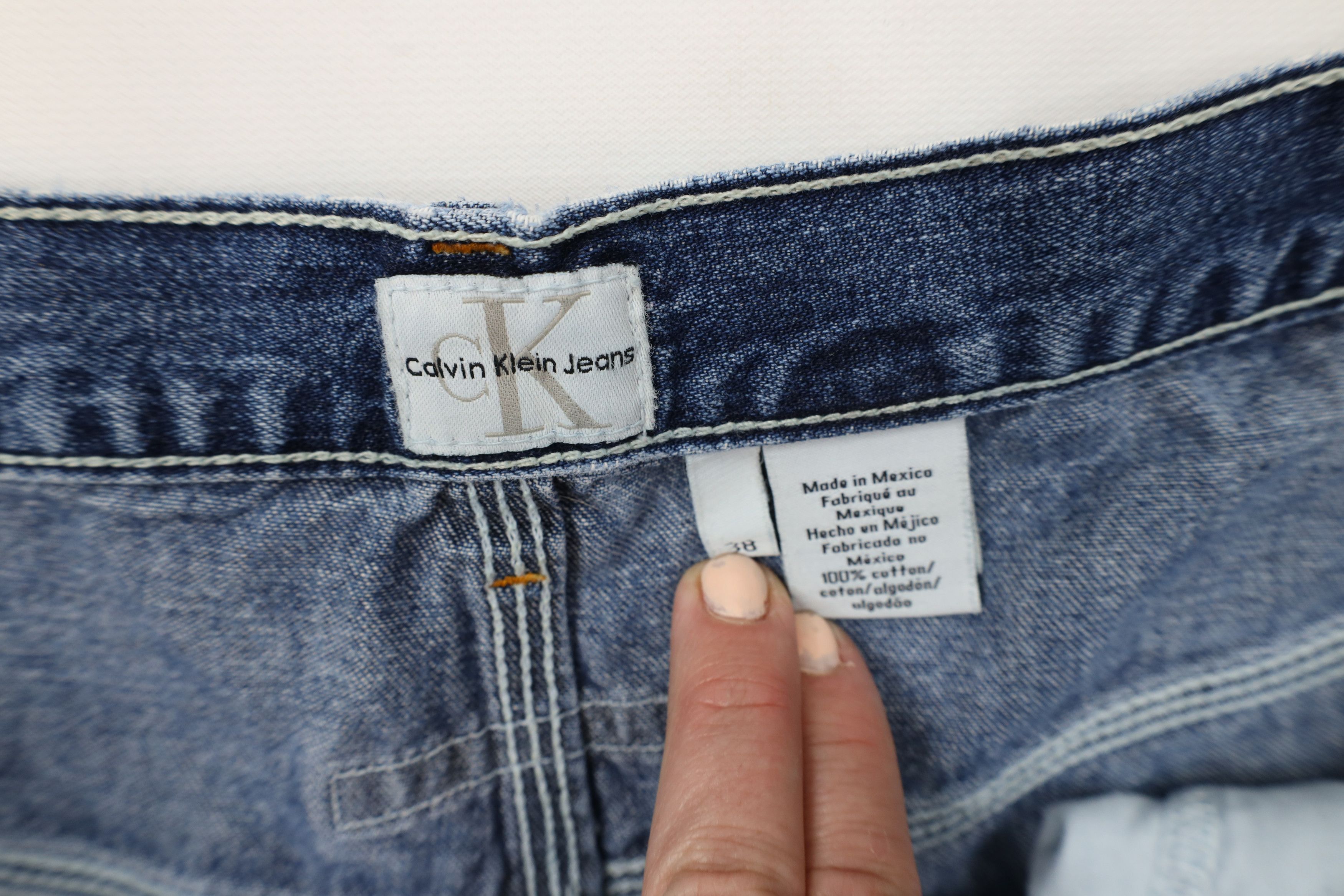 Calvin Klein Vintage 90s Calvin Klein Baggy Dungaree Denim Jean Shorts Size US 38 / EU 54 - 8 Thumbnail