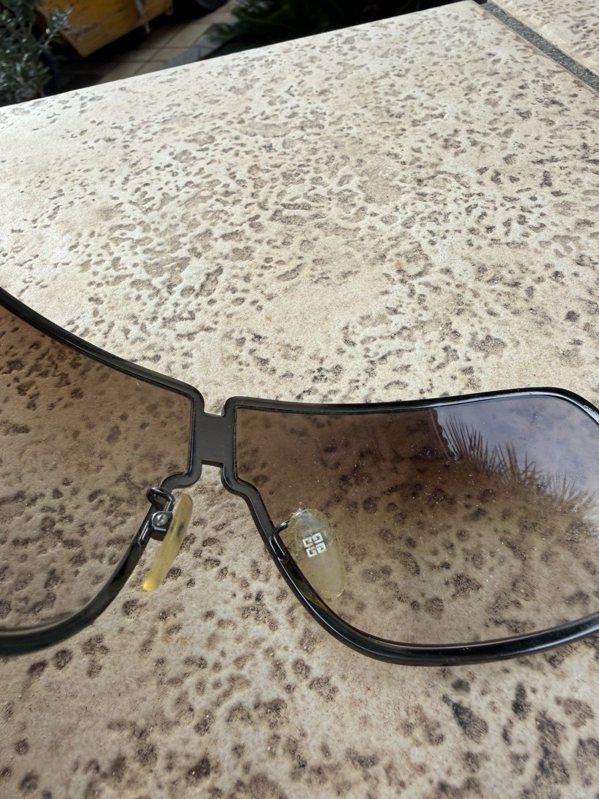 Givenchy Givenchy Sunglasses SGV 284 col.0k59 Size ONE SIZE - 4 Thumbnail
