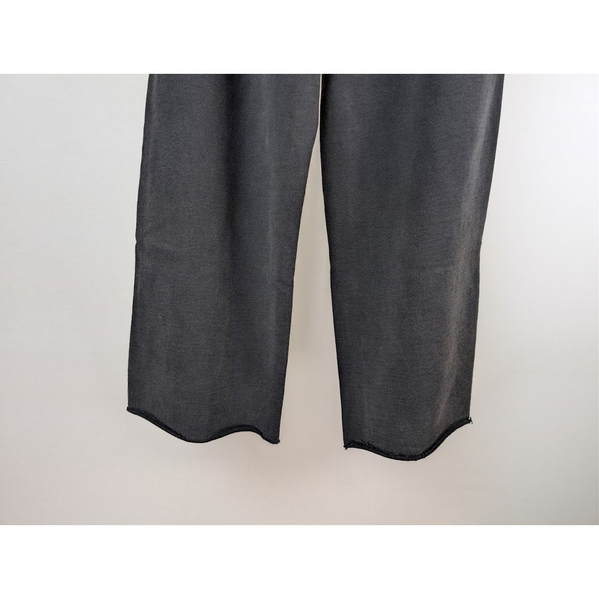 Vetements o1rshd1 Sweatpants & Joggers in Black Size US 30 / EU 46 - 13 Thumbnail