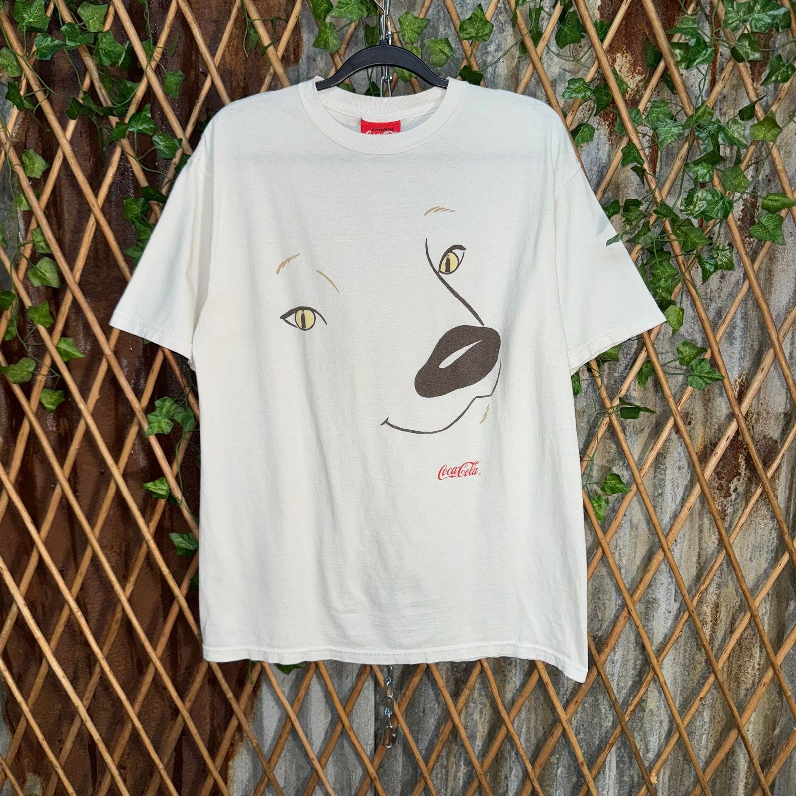 Vintage Vintage Y2K Coke Coca-Cola soda promo 1990s bear face tshirt Size US M / EU 48-50 / 2 - 1 Thumbnail