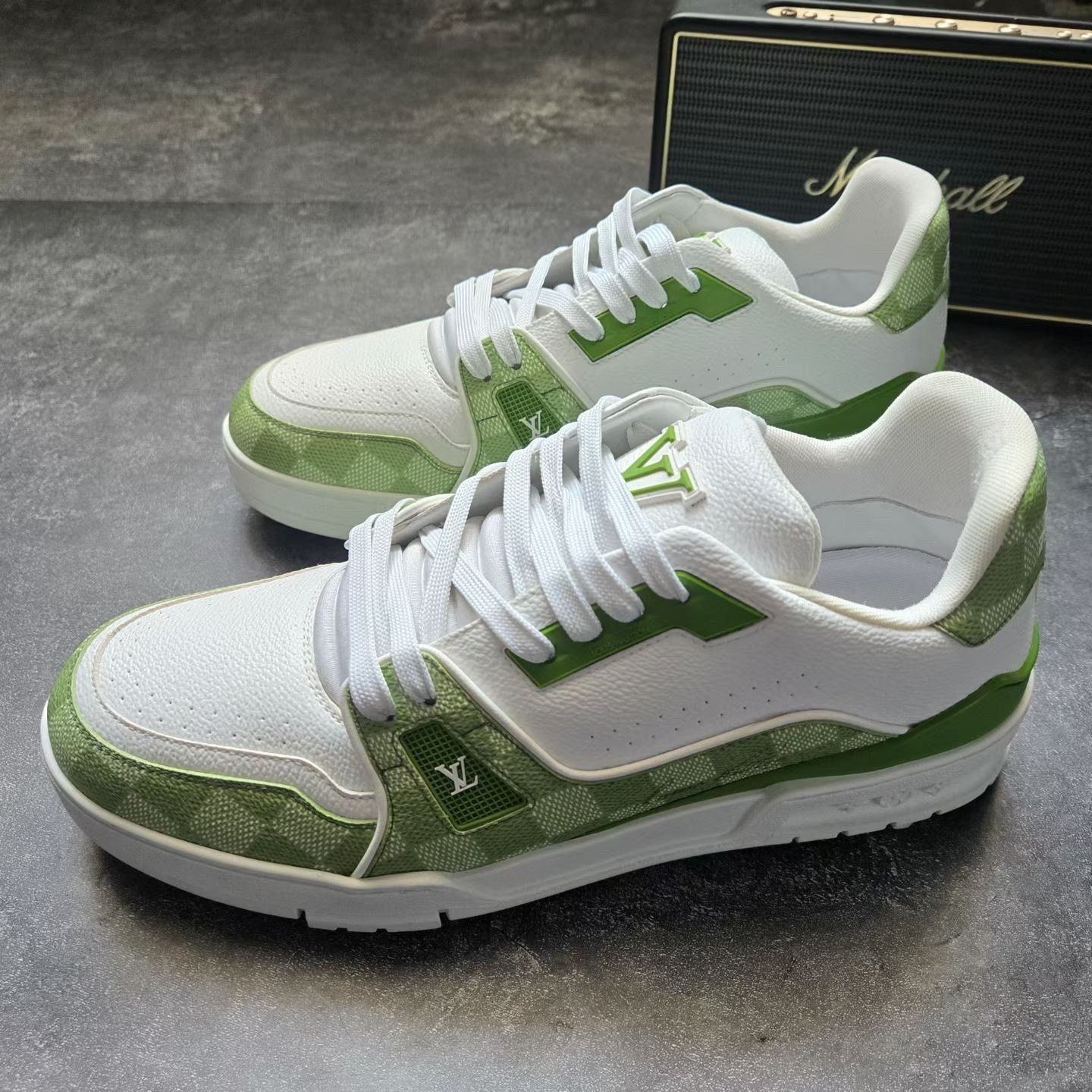 Louis Vuitton Louis Vuitton Training Green Lowtop Sneakers 42 Men Size US 9 / EU 42 - 1 Thumbnail