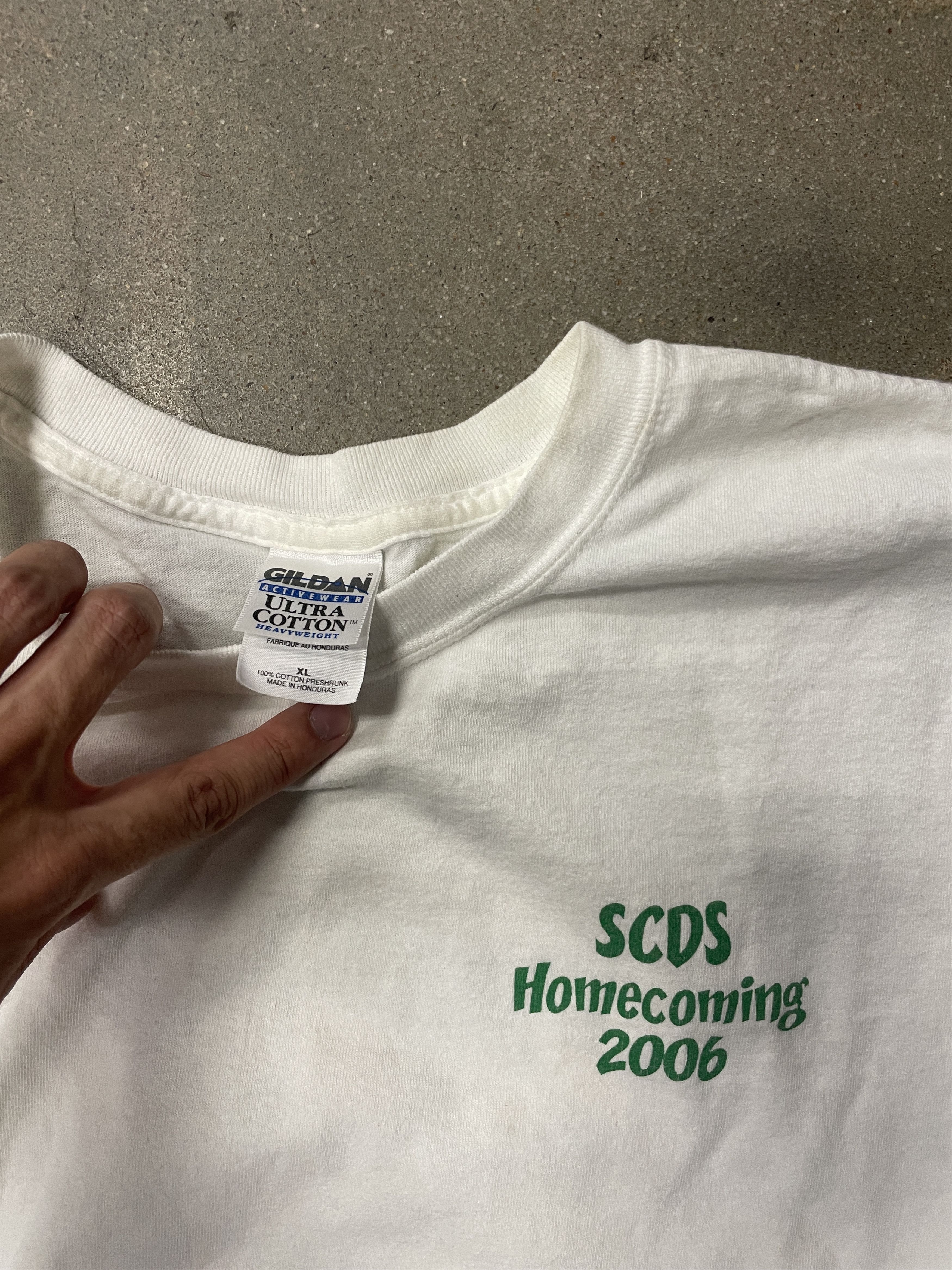 Gildan Vintage 2006 Highschool Homecoming T shirt Size US XL / EU 56 / 4 - 2 Thumbnail