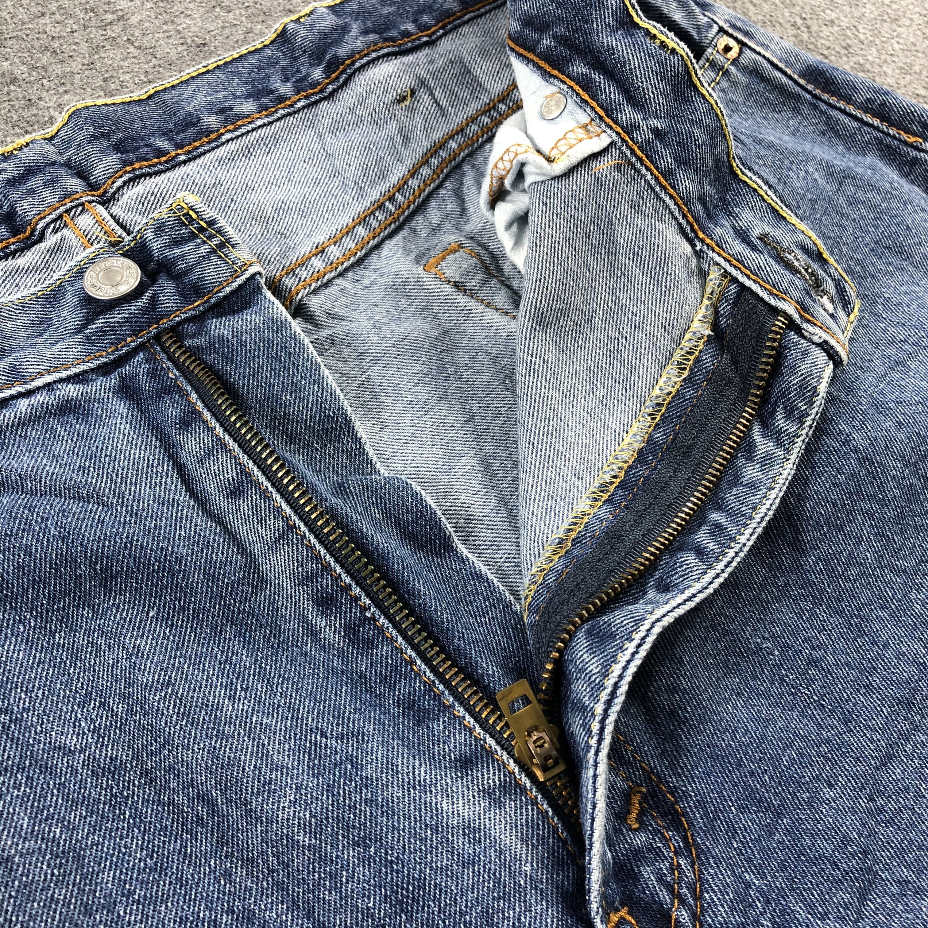 Levi's Vintage Blue Wash Levis 560 Jeans-J2607 Size US 39 - 7 Thumbnail