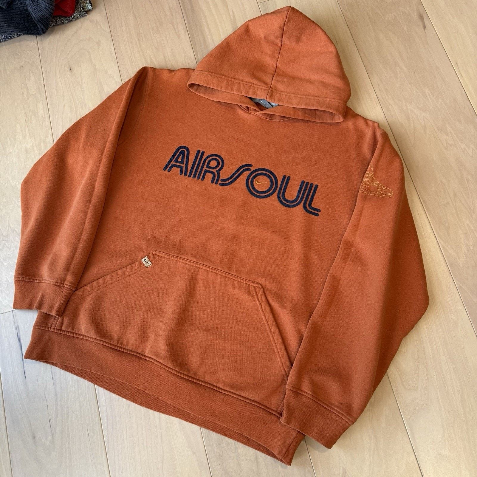 Nike Vintage Nike Air Soul Hoodie XL Orange Y2K Fleece Pullover Size US XL / EU 56 / 4 - 9 Thumbnail