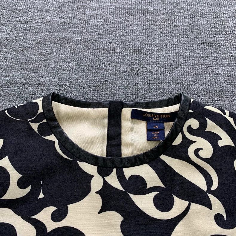 Louis Vuitton Louis Vuitton Back Zip Short Sleeve Size XXS / US 00 / IT 34 - 8 Thumbnail