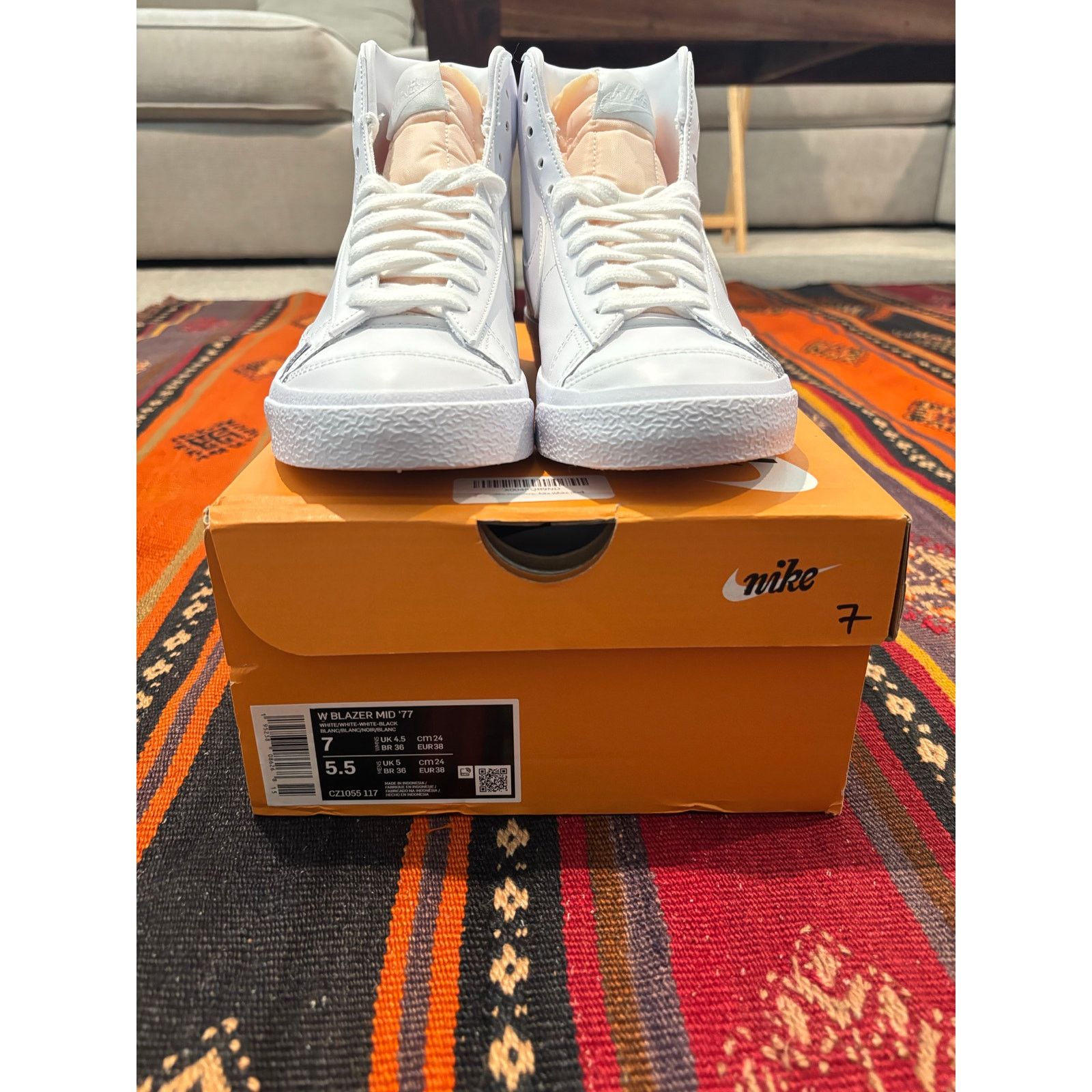 Nike Nike Women's Blazer Mid '77 Size US 7 / IT 37 - 7 Thumbnail