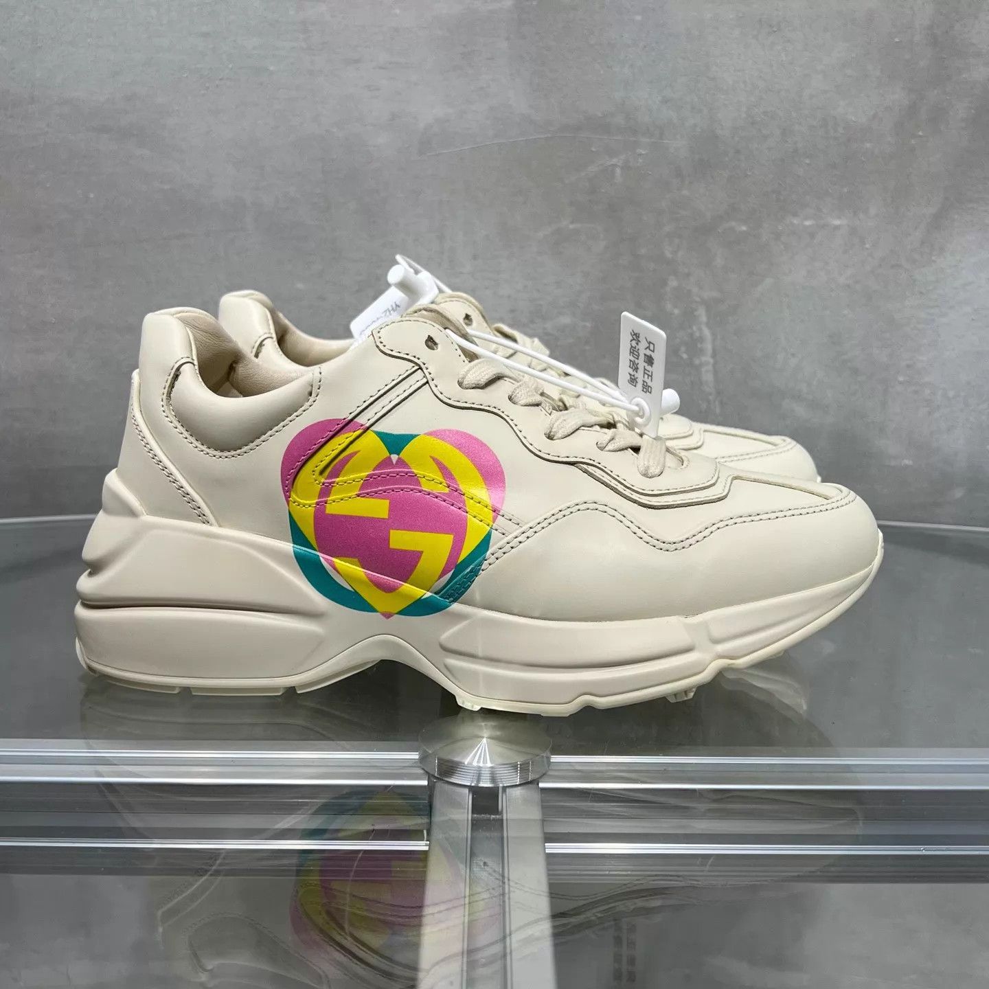 Gucci Gucci Women's Leather Dad Sneaker Cream 36 Size US 5.5 / IT 35.5 - 4 Thumbnail